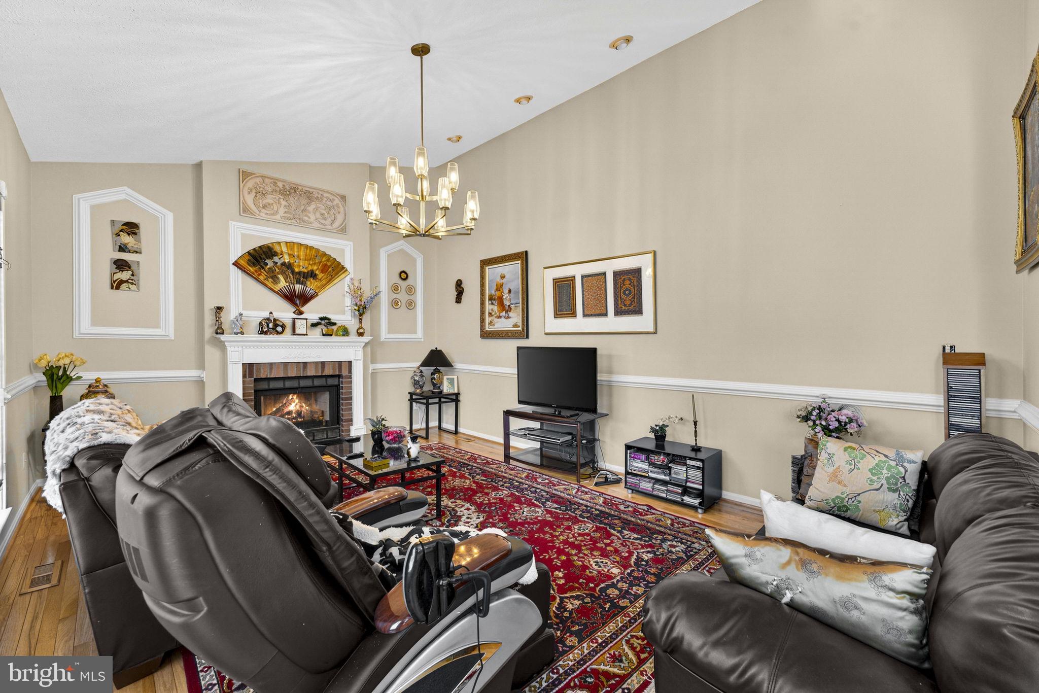 GREAT FALLS CHASE - Residential