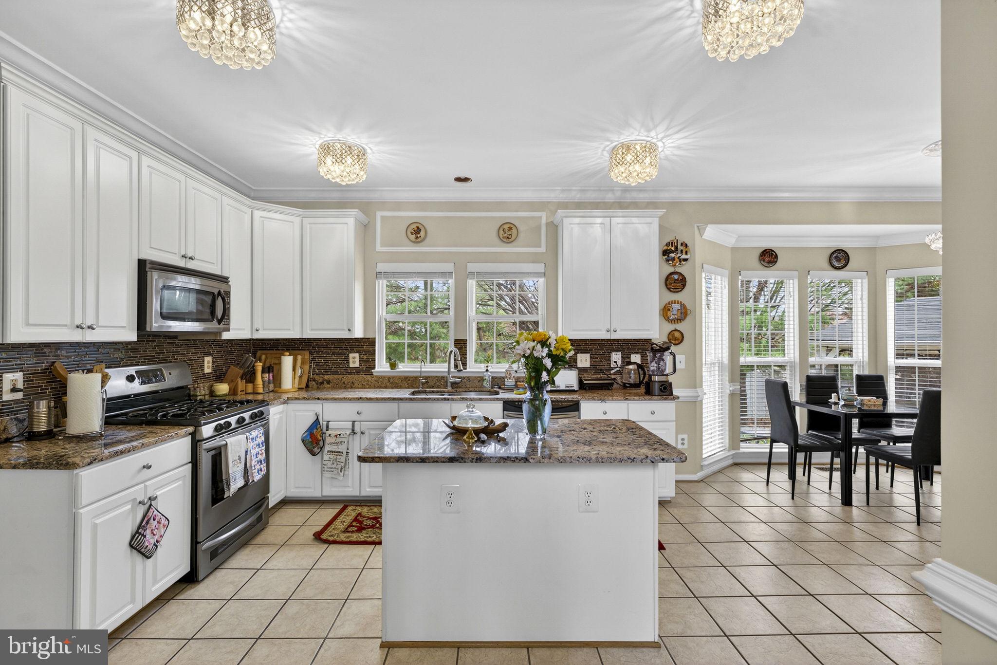 GREAT FALLS CHASE - Residential