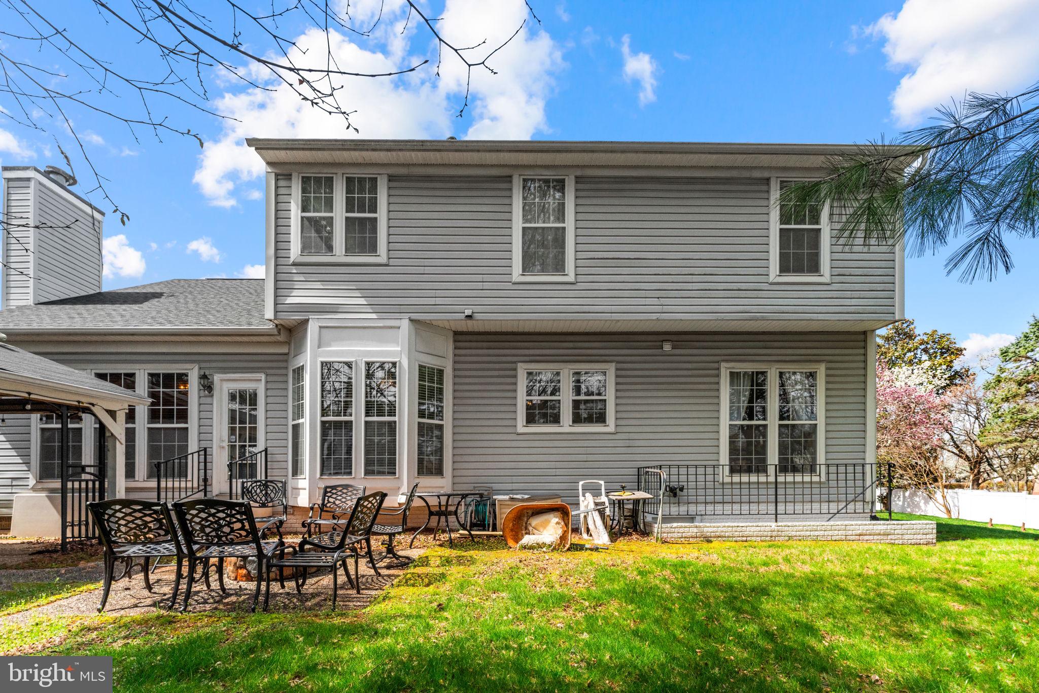 GREAT FALLS CHASE - Residential