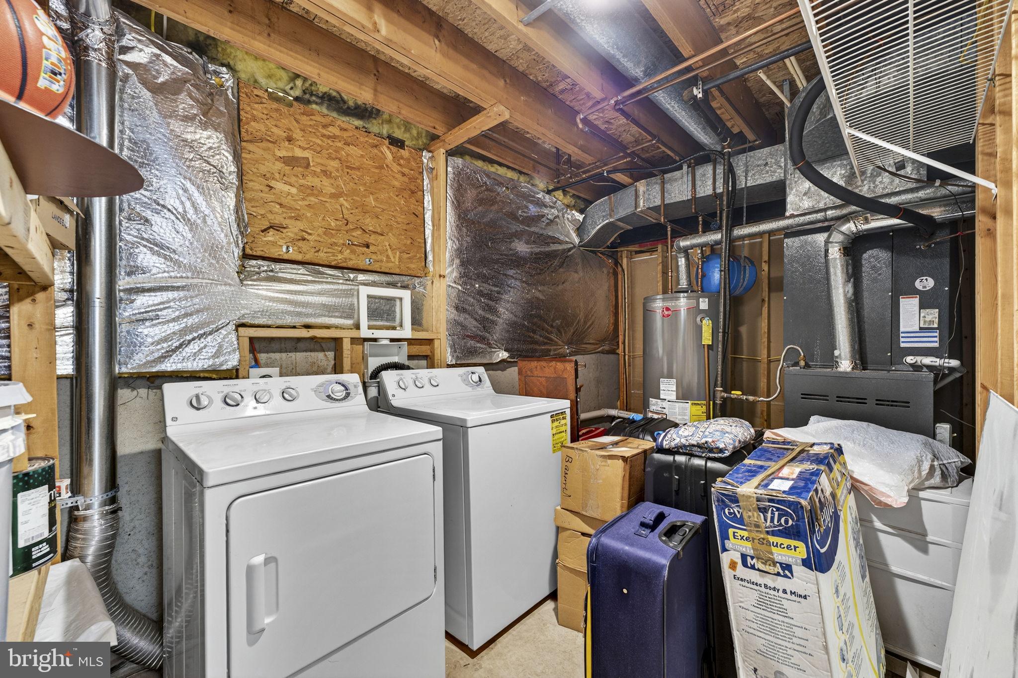 GREAT FALLS CHASE - Residential