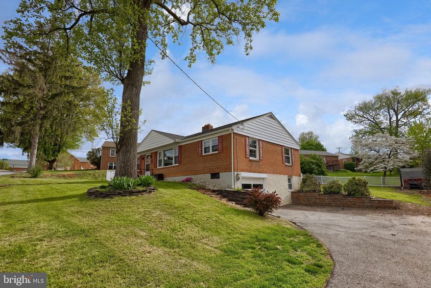 Move-in ready rancher tucked just behind West York School District! This all-brick home offers a bright, open layout perfect for everyday living and entertaining. The inviting living room features a cozy gas fireplace and flows seamlessly into the dining area and kitchen. The main level includes three nicely sized bedrooms and a full bath. The finished lower level provides additional living space with a spacious family room and a convenient half bath—ideal for a potential 4th bedroom, guest suite, or flex space. You’ll also find ample storage and a heated garage on this level. Enjoy the outdoors from the attached screened-in porch overlooking a nicely landscaped yard with mature shade trees and a vinyl fence for added privacy. All within walking distance to West York Schools and just minutes from restaurants, shopping, and local amenities.