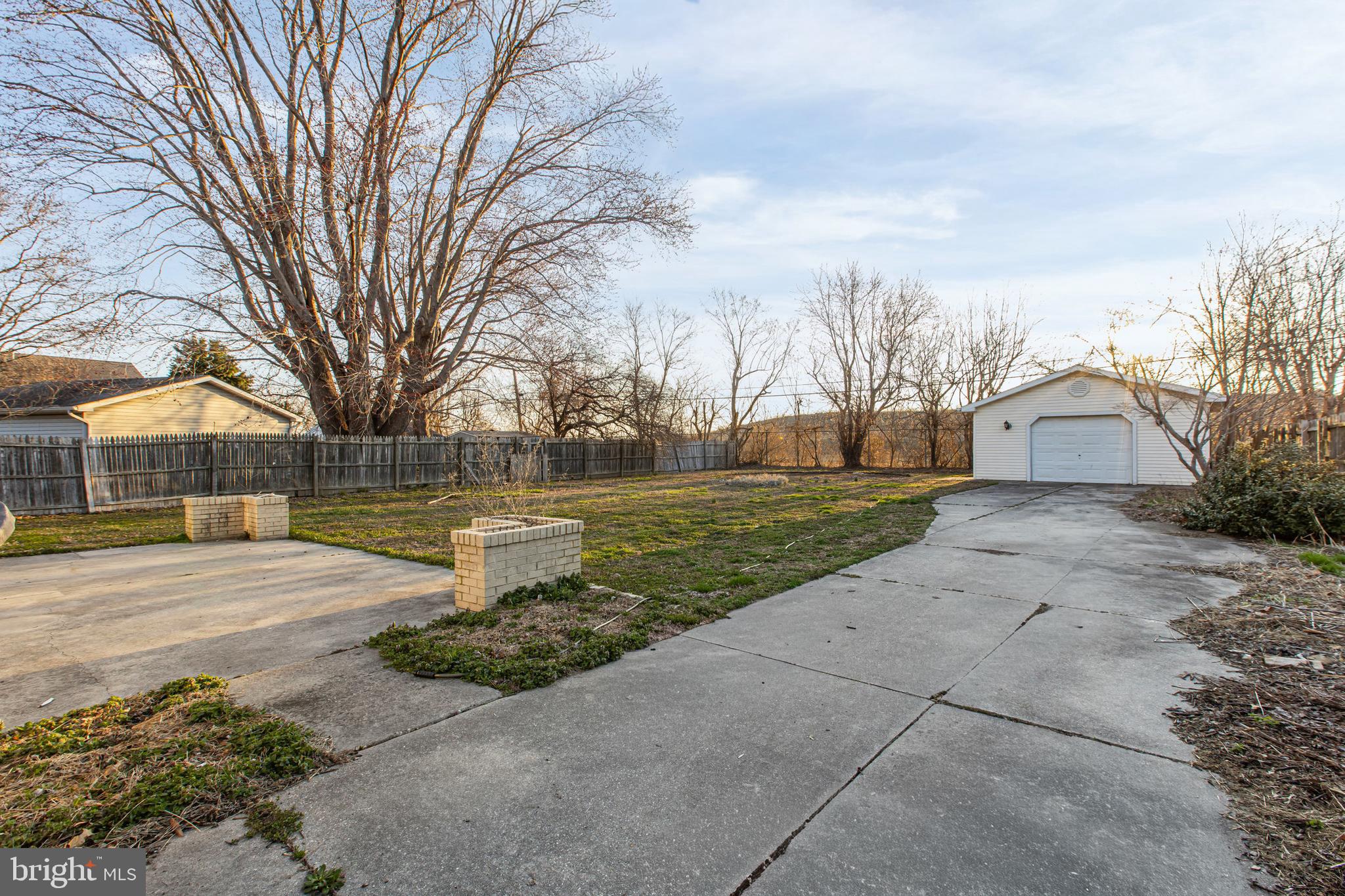 DOVERBROOK GDNS - Residential