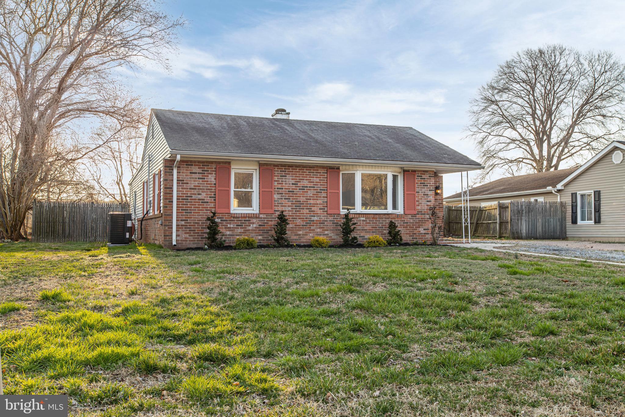 DOVERBROOK GDNS - Residential