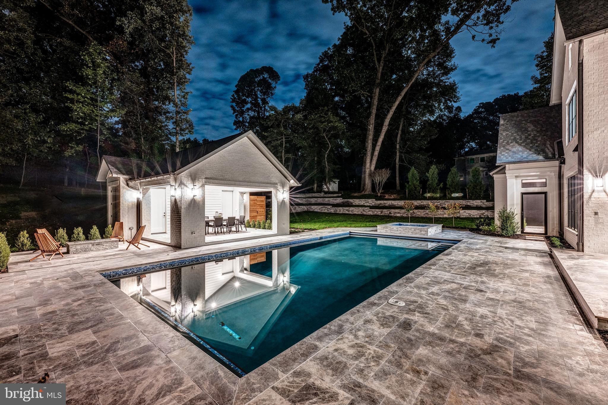 COUNTRY CLUB HILLS - Residential