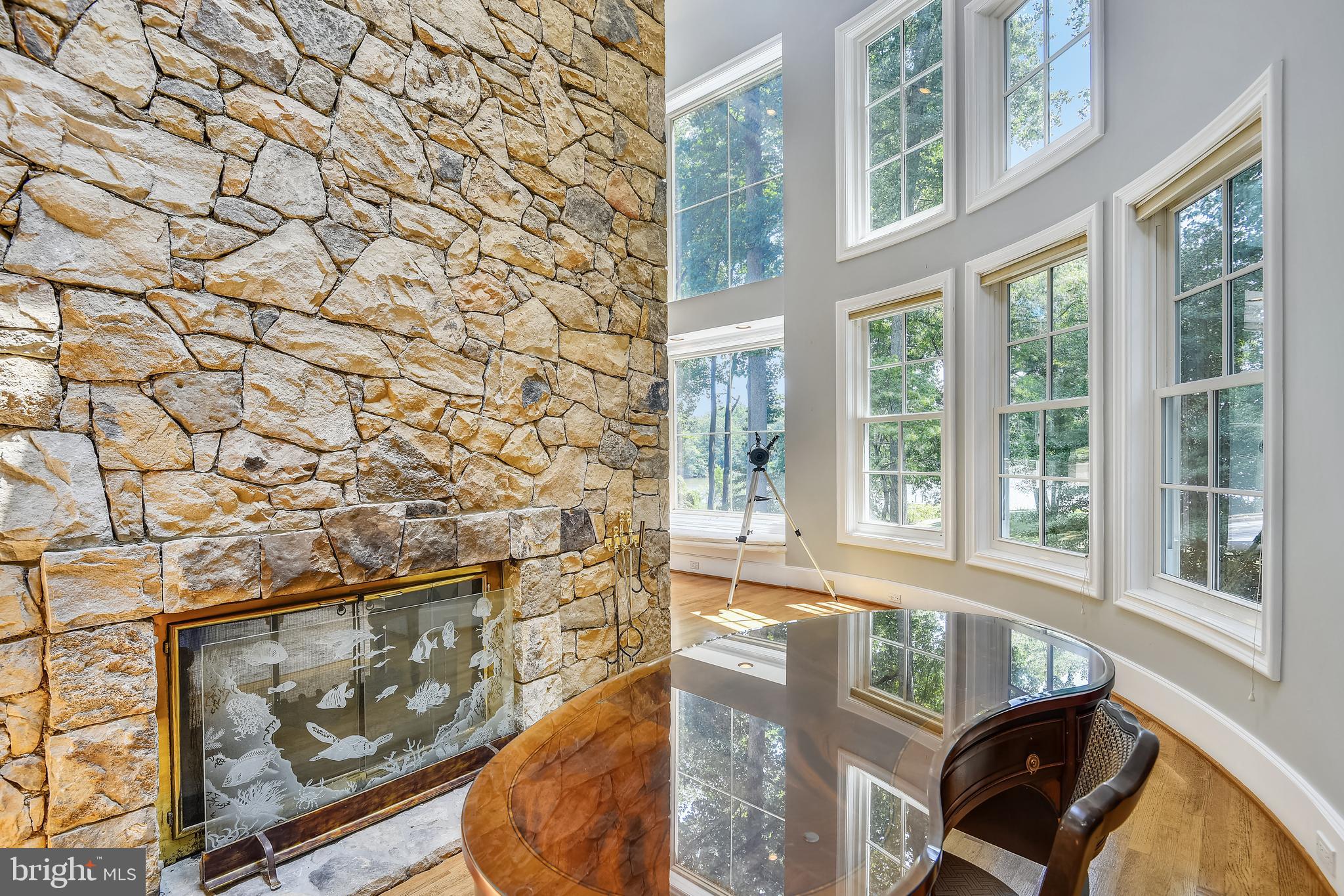 POPLAR POINT - Residential