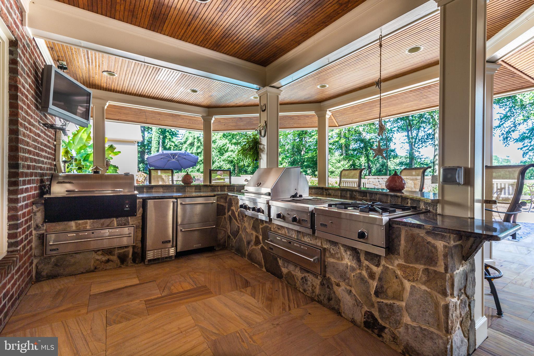 POPLAR POINT - Residential