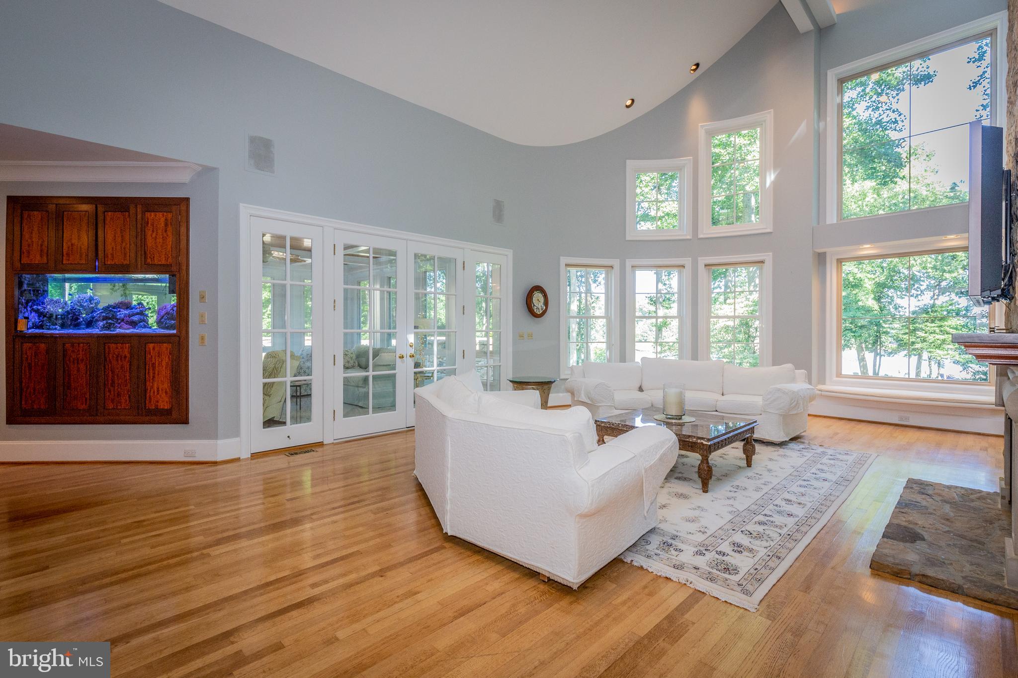 POPLAR POINT - Residential