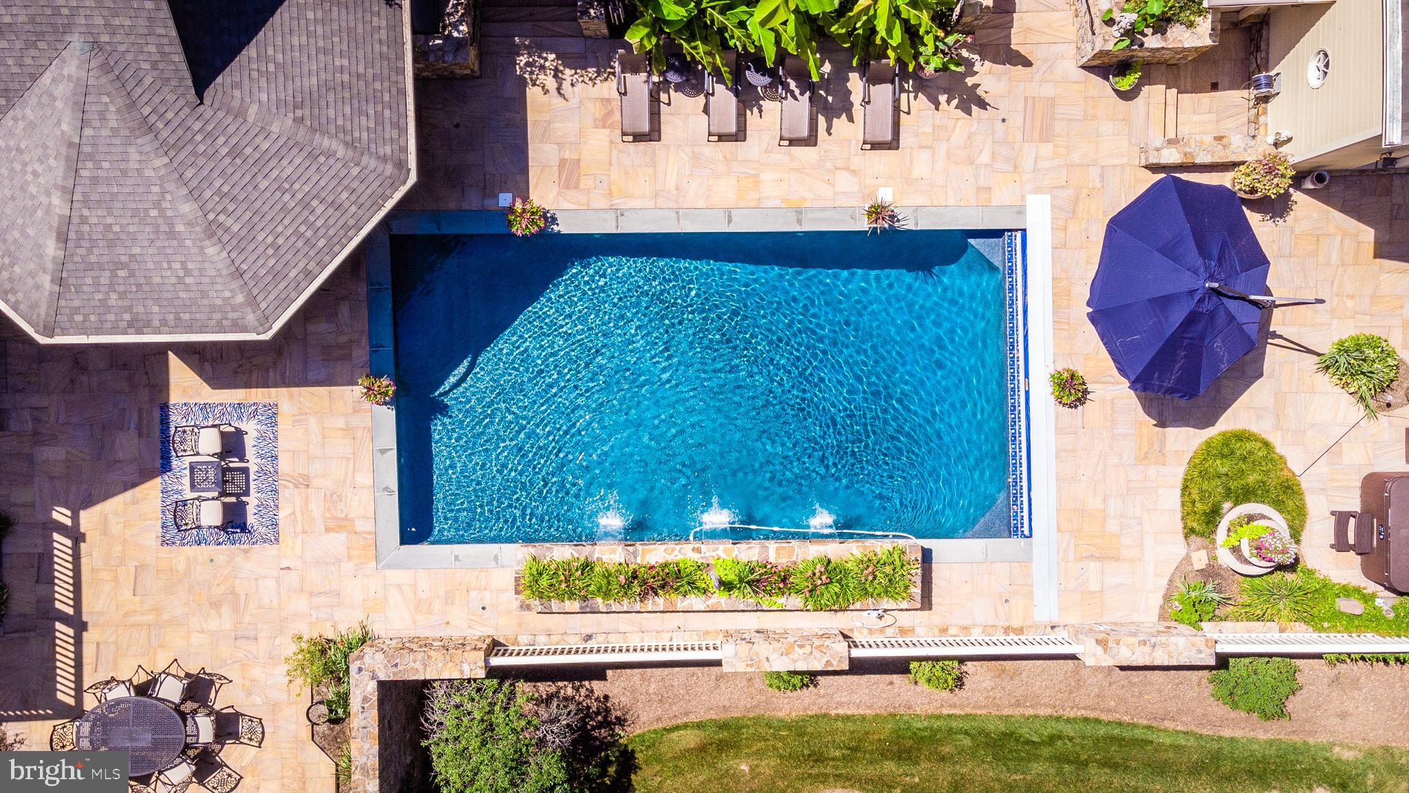 POPLAR POINT - Residential