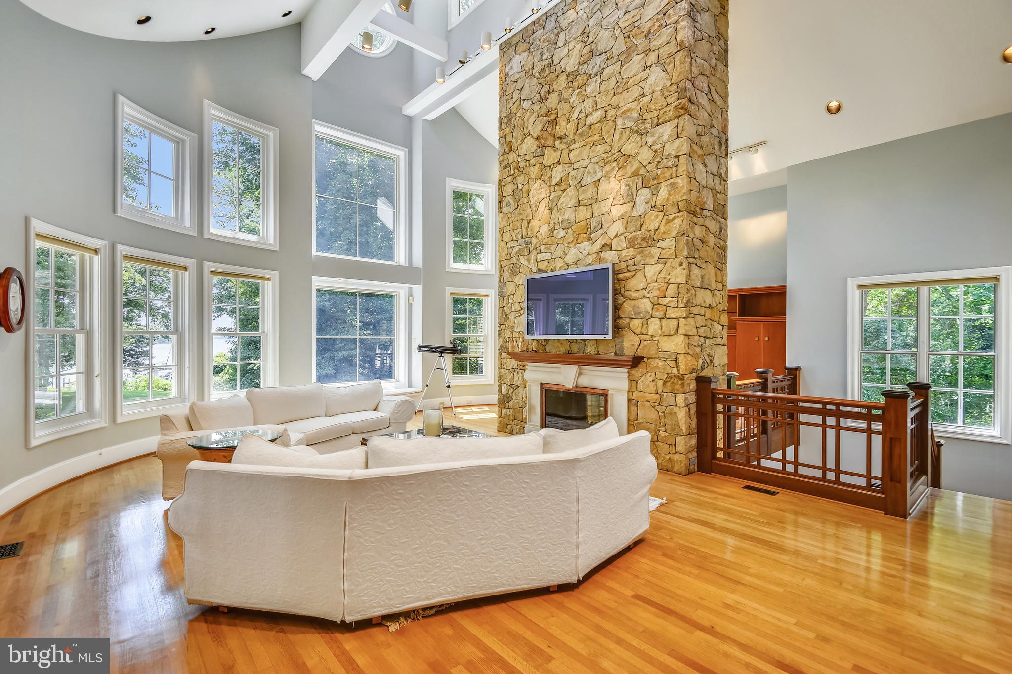 POPLAR POINT - Residential