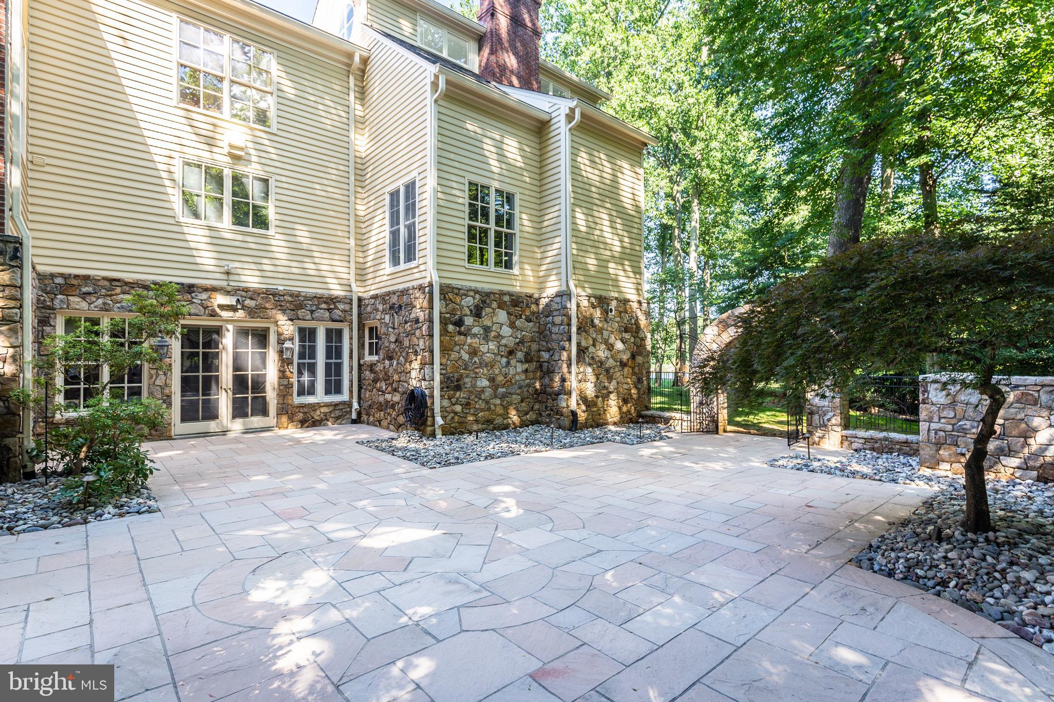 POPLAR POINT - Residential