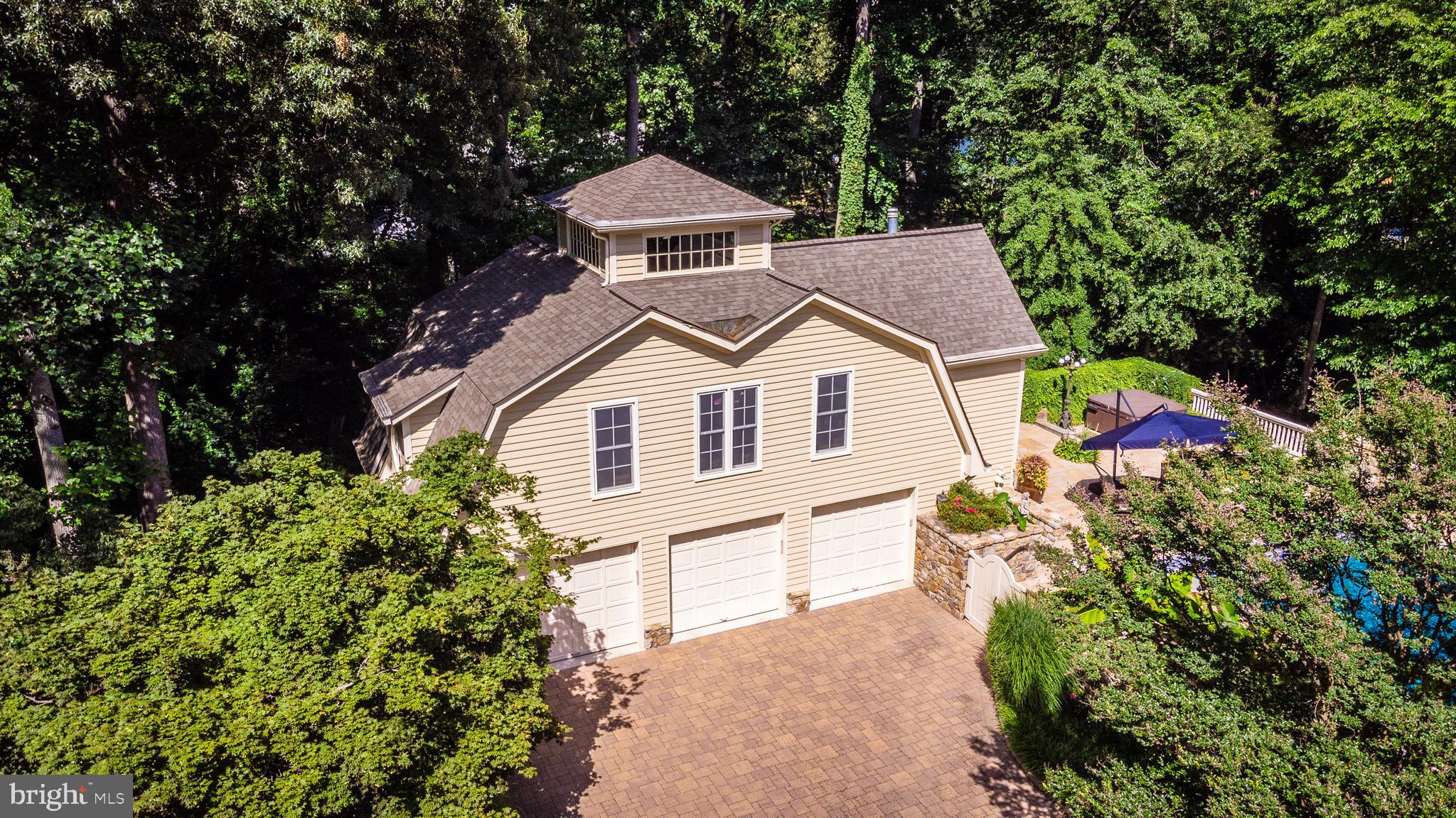 POPLAR POINT - Residential