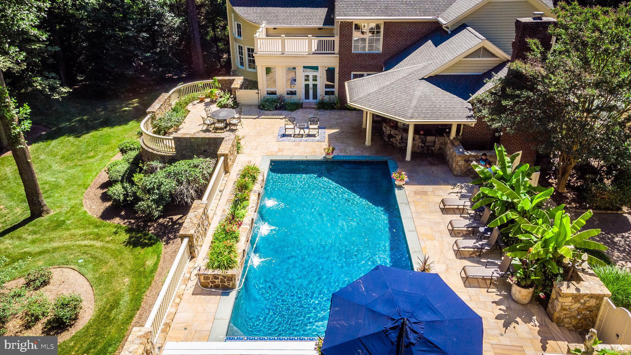 POPLAR POINT - Residential