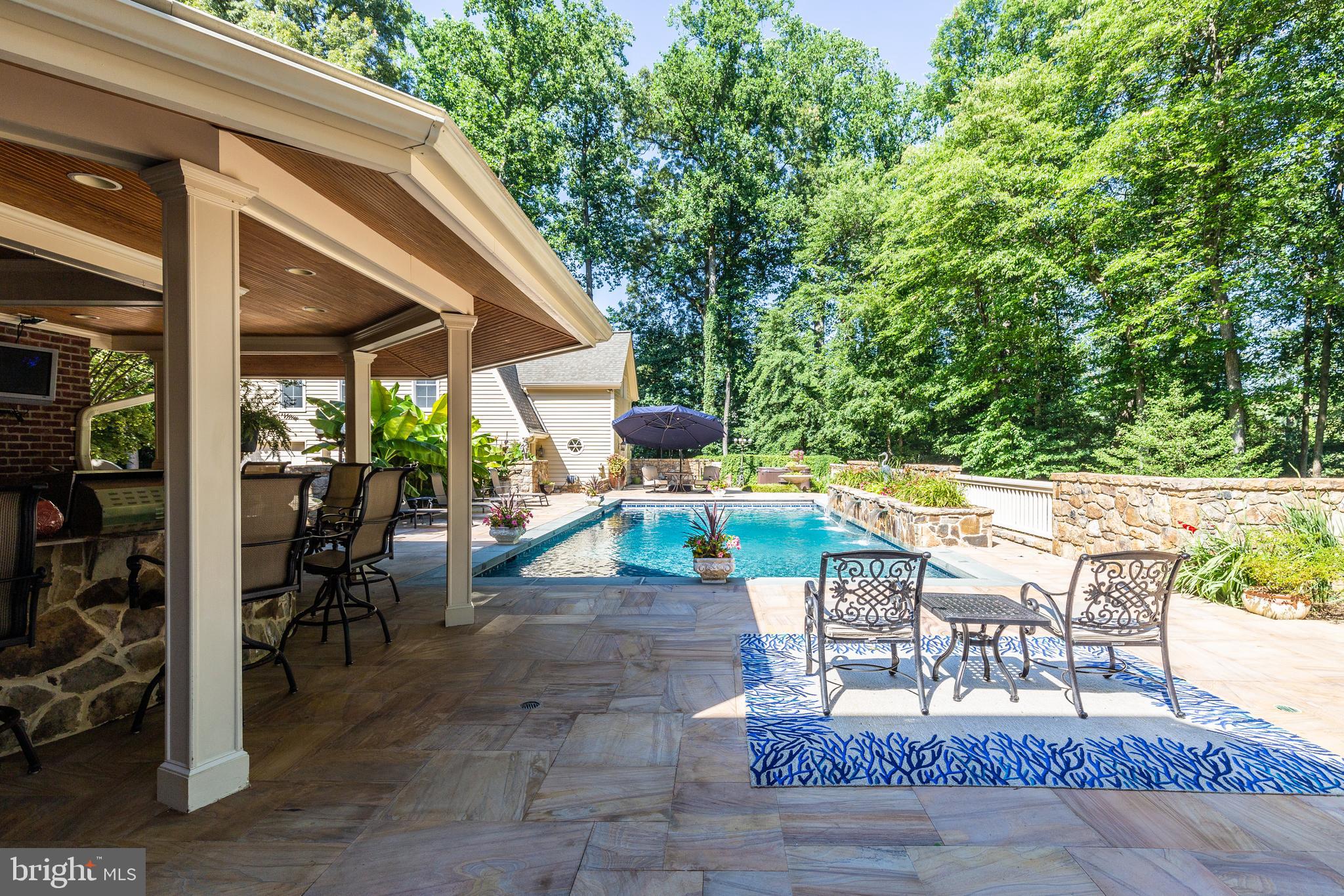 POPLAR POINT - Residential