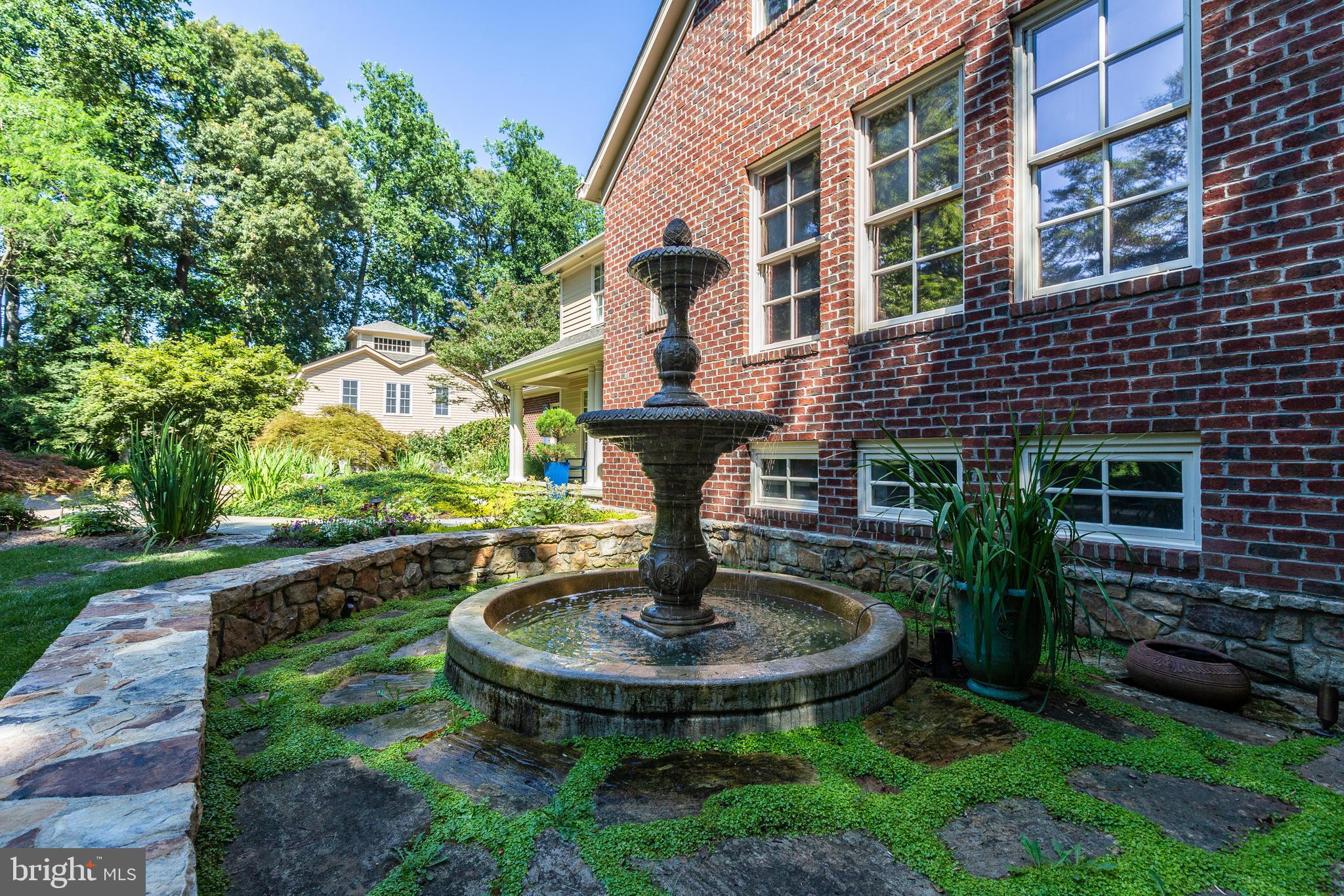 POPLAR POINT - Residential