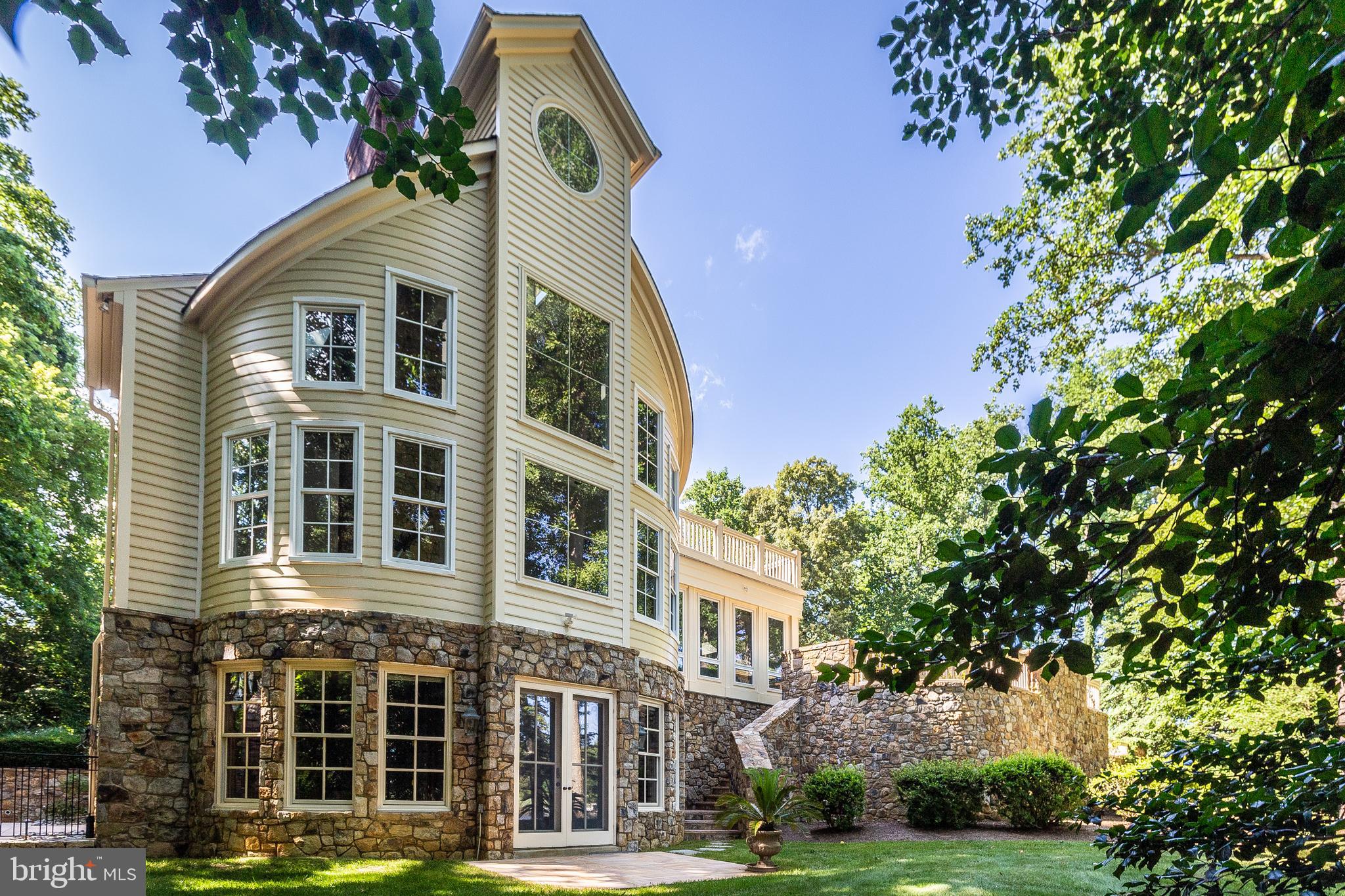 POPLAR POINT - Residential