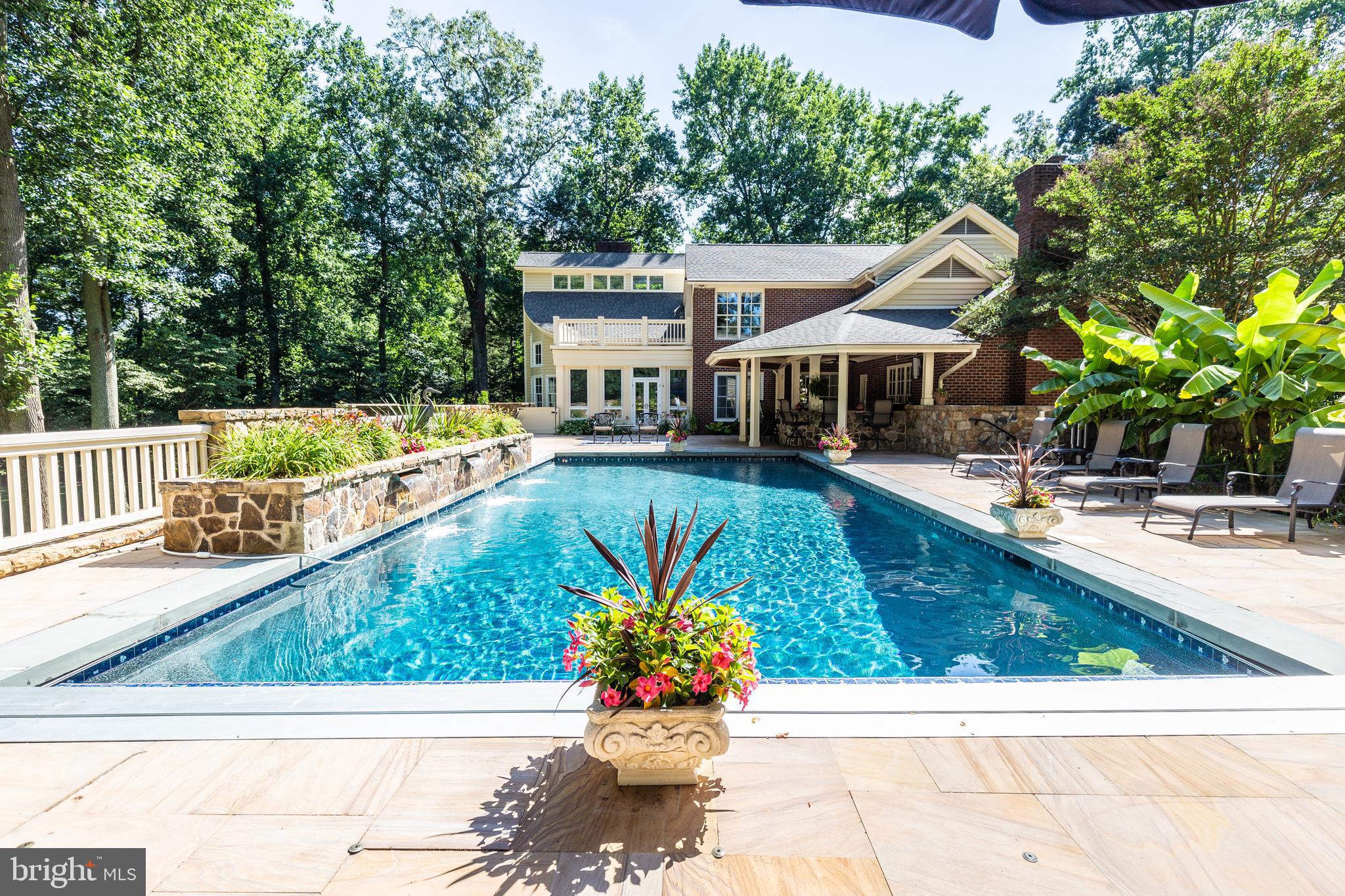 POPLAR POINT - Residential