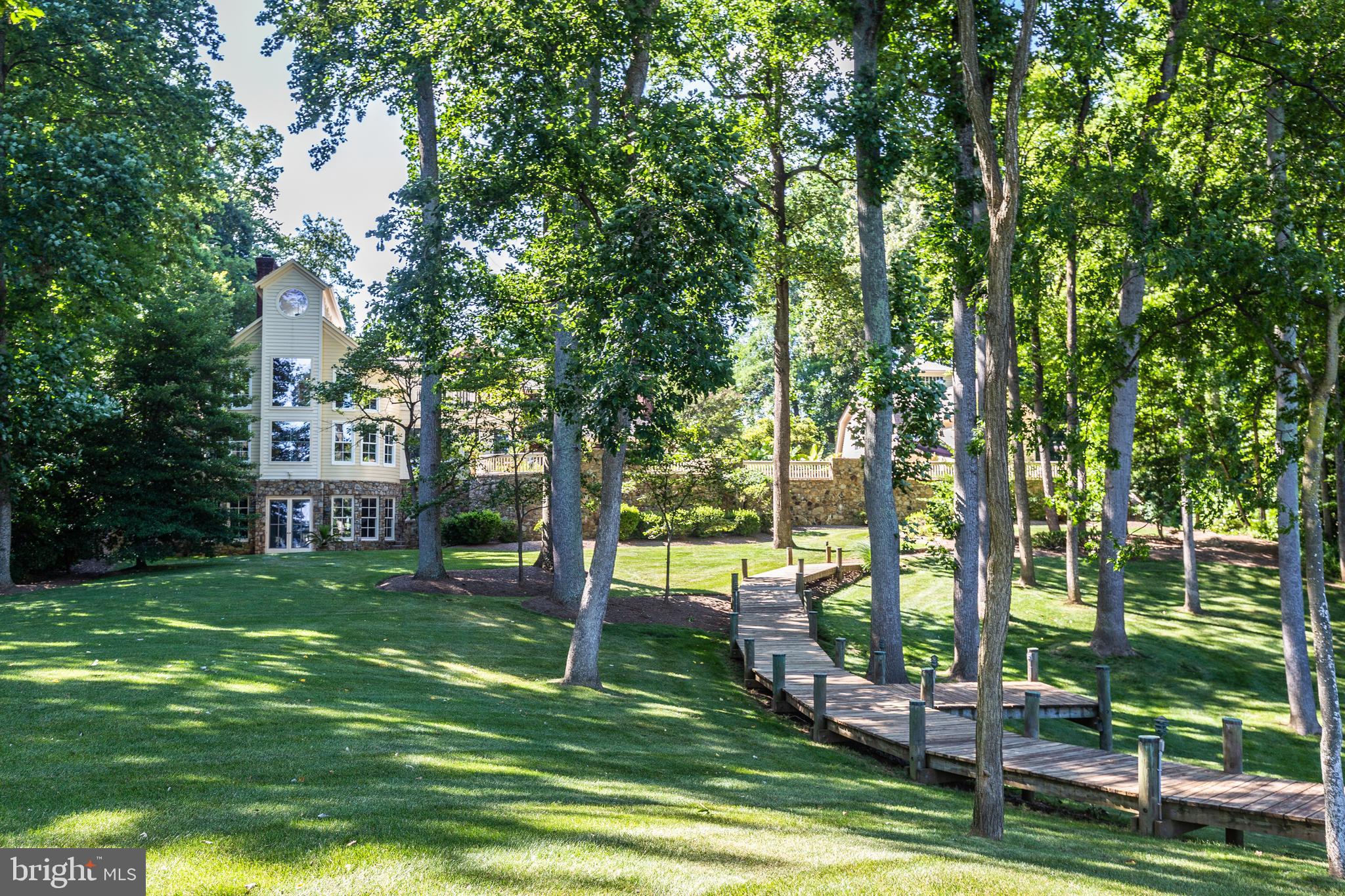 POPLAR POINT - Residential