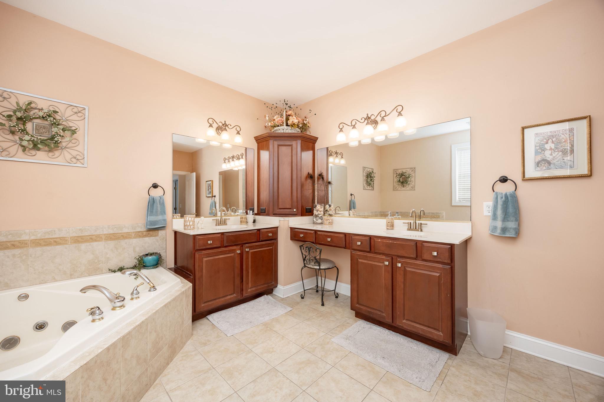 KAYWOOD - Residential