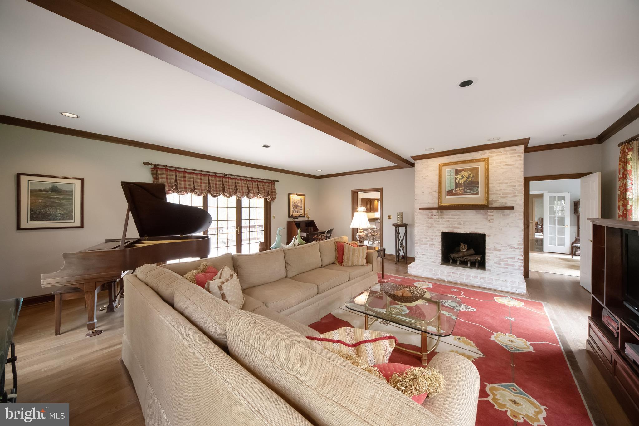 LAURELFORD - Residential