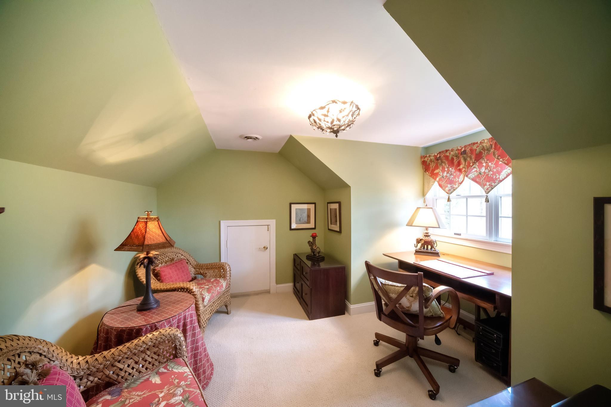 LAURELFORD - Residential