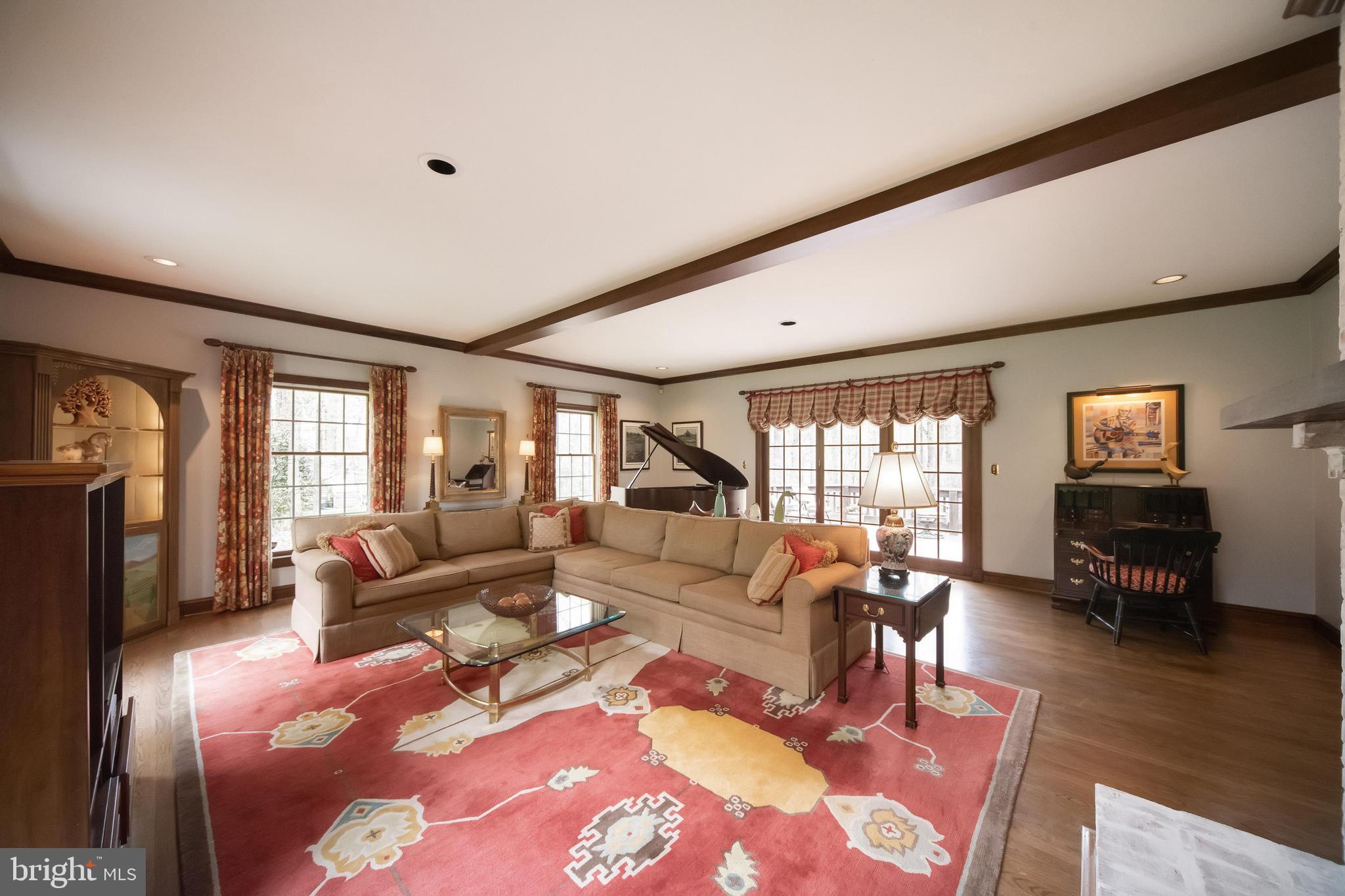 LAURELFORD - Residential