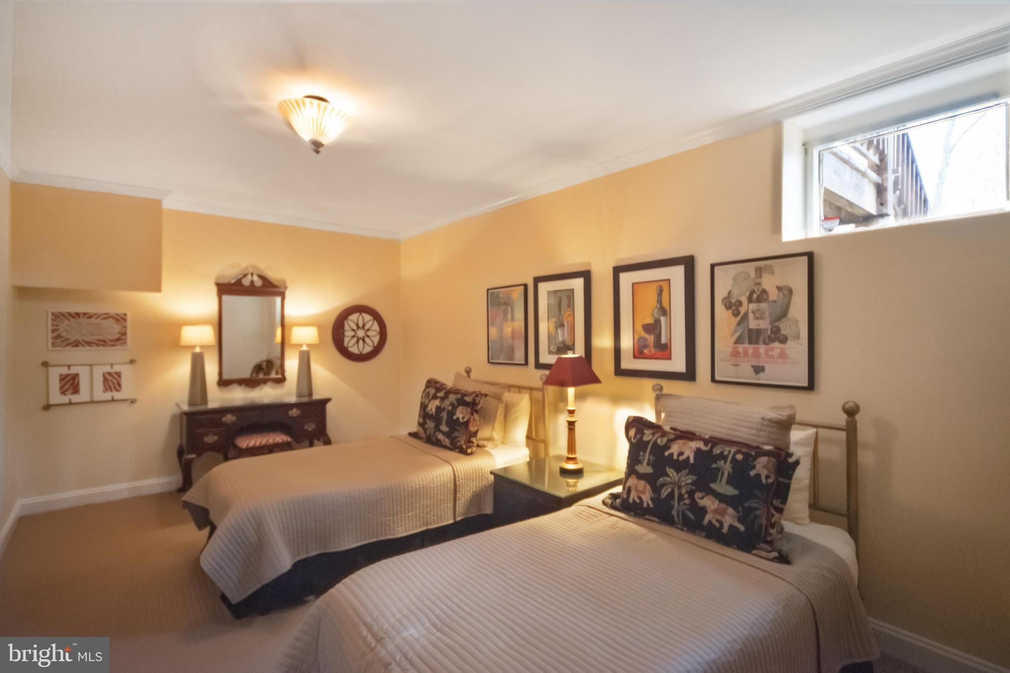 LAURELFORD - Residential