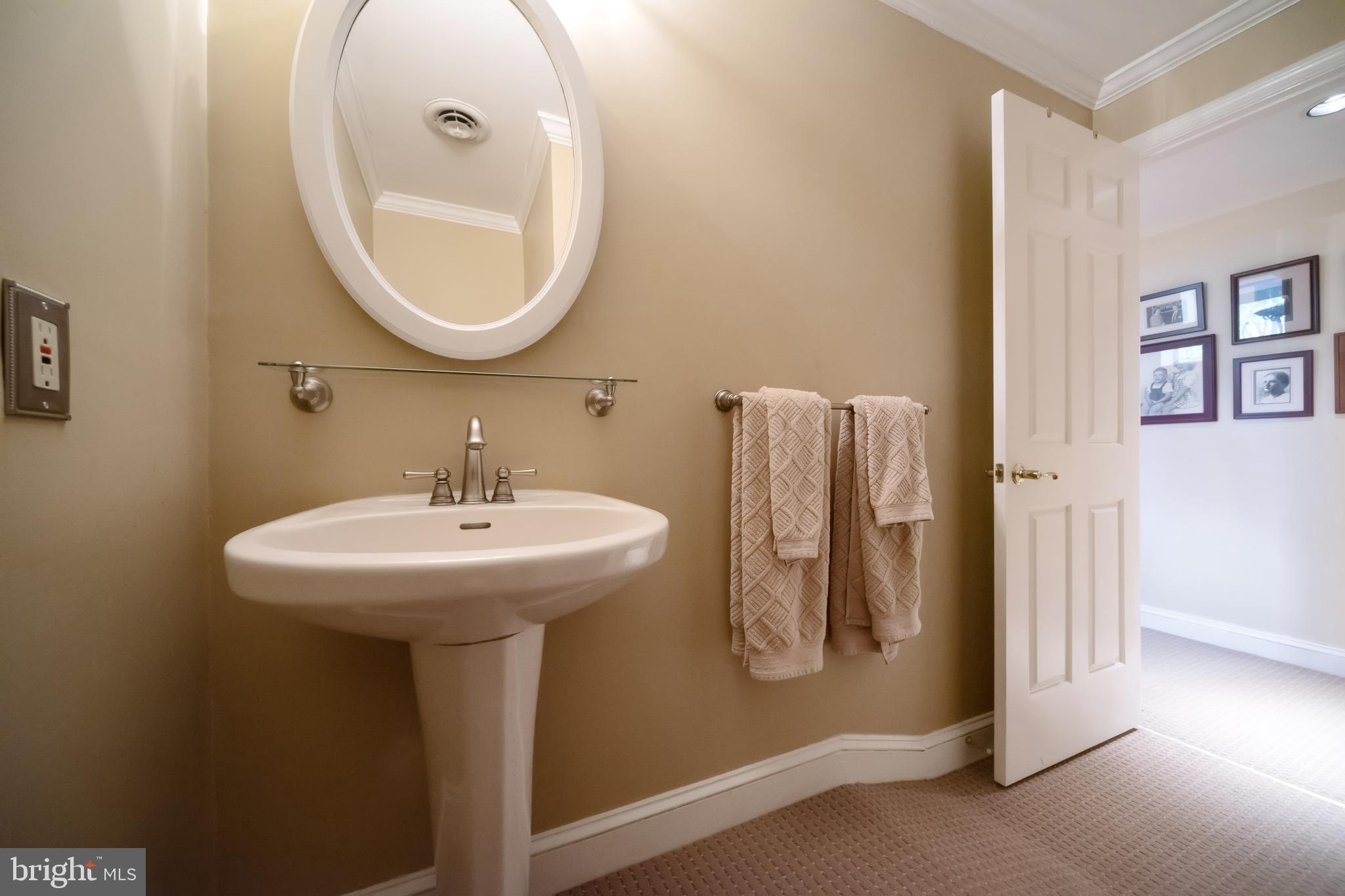 LAURELFORD - Residential