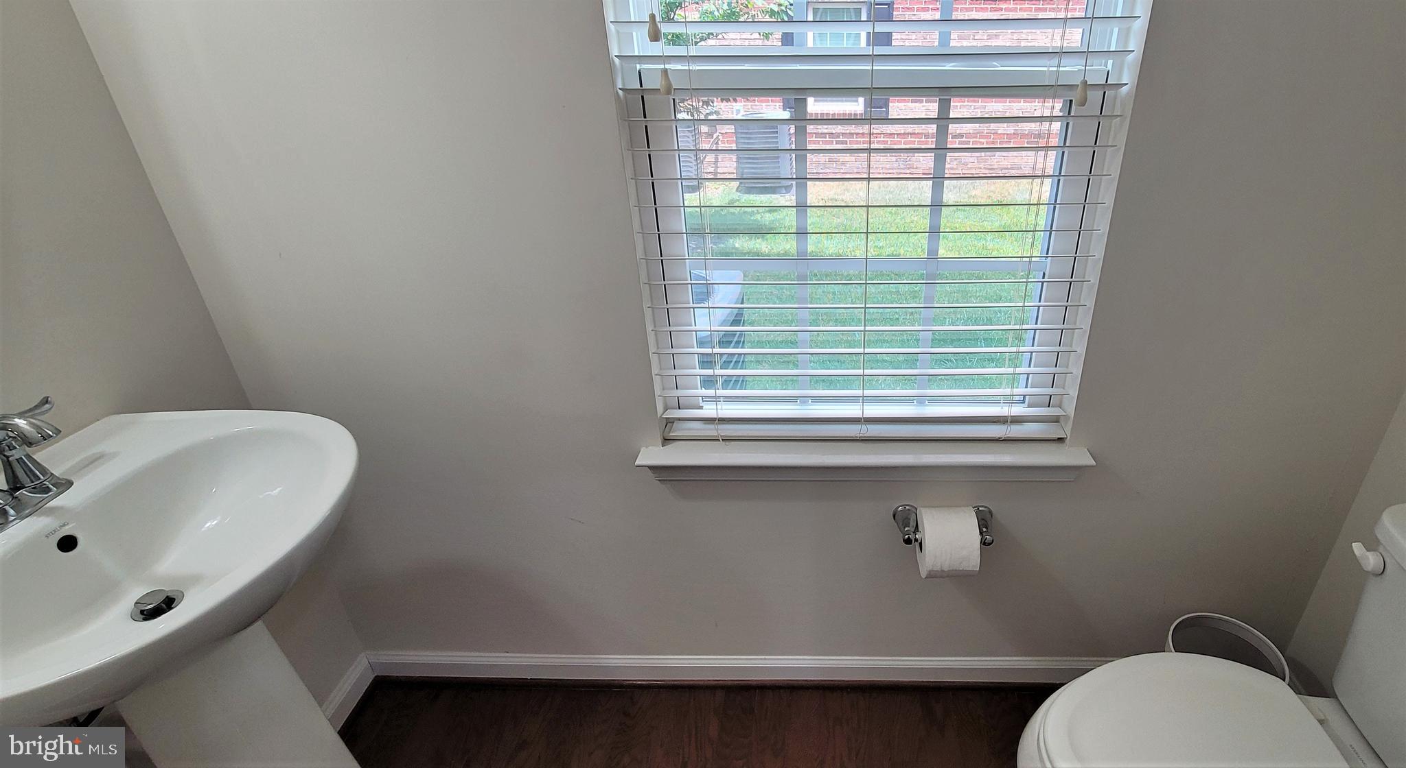 HEATHCOTE COMMONS - Residential Lease