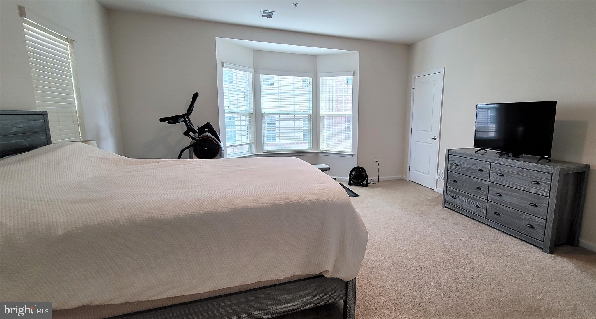 HEATHCOTE COMMONS - Residential Lease