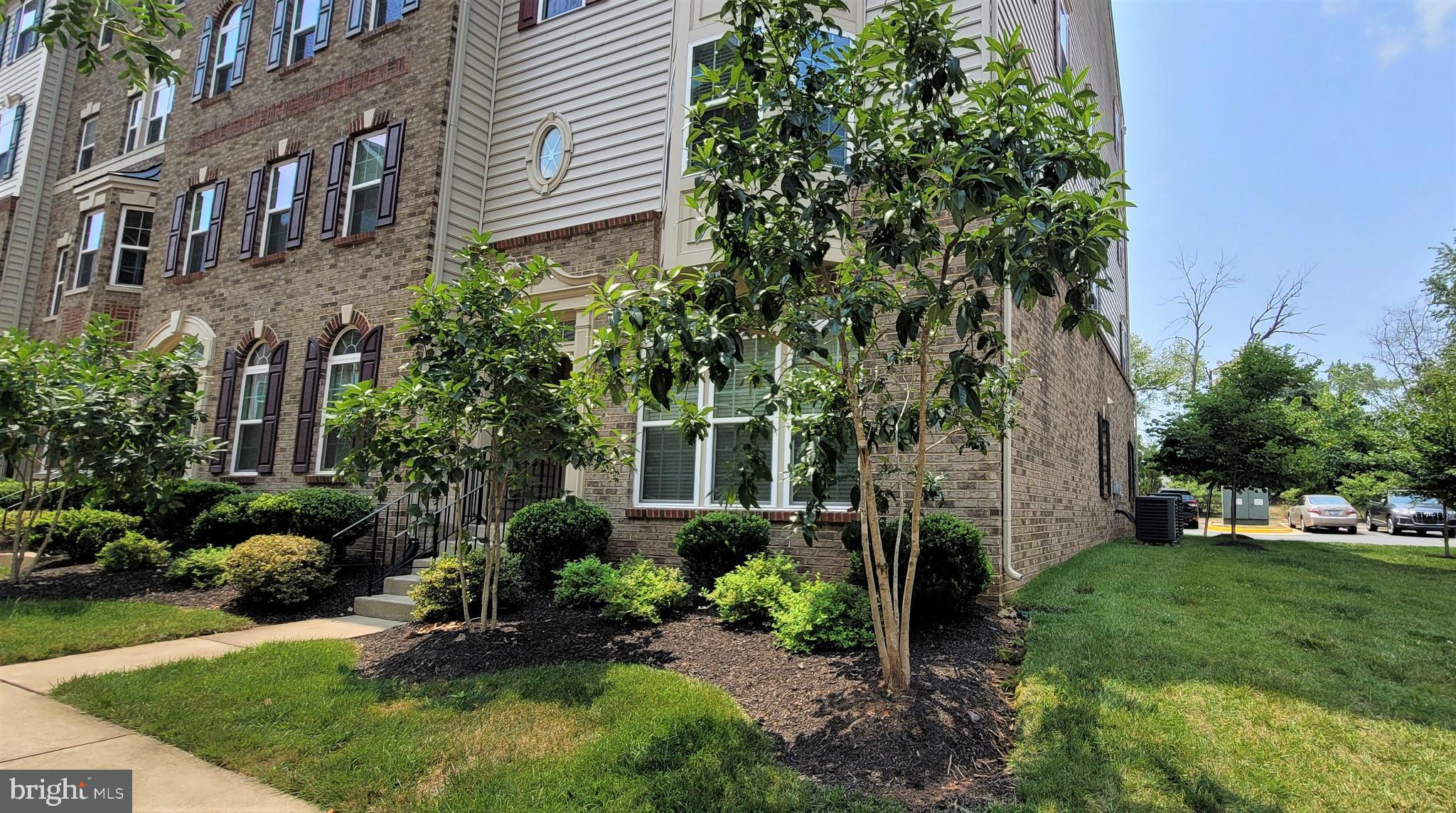 HEATHCOTE COMMONS - Residential Lease