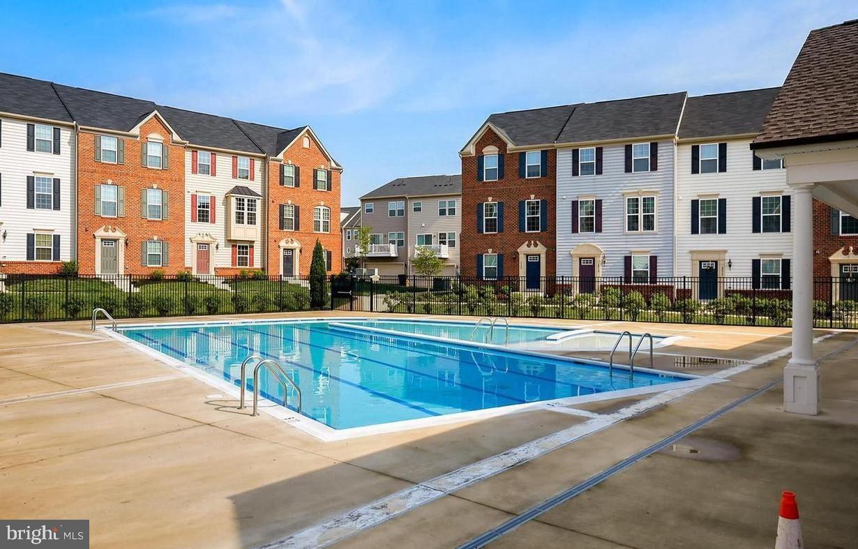 HEATHCOTE COMMONS - Residential Lease