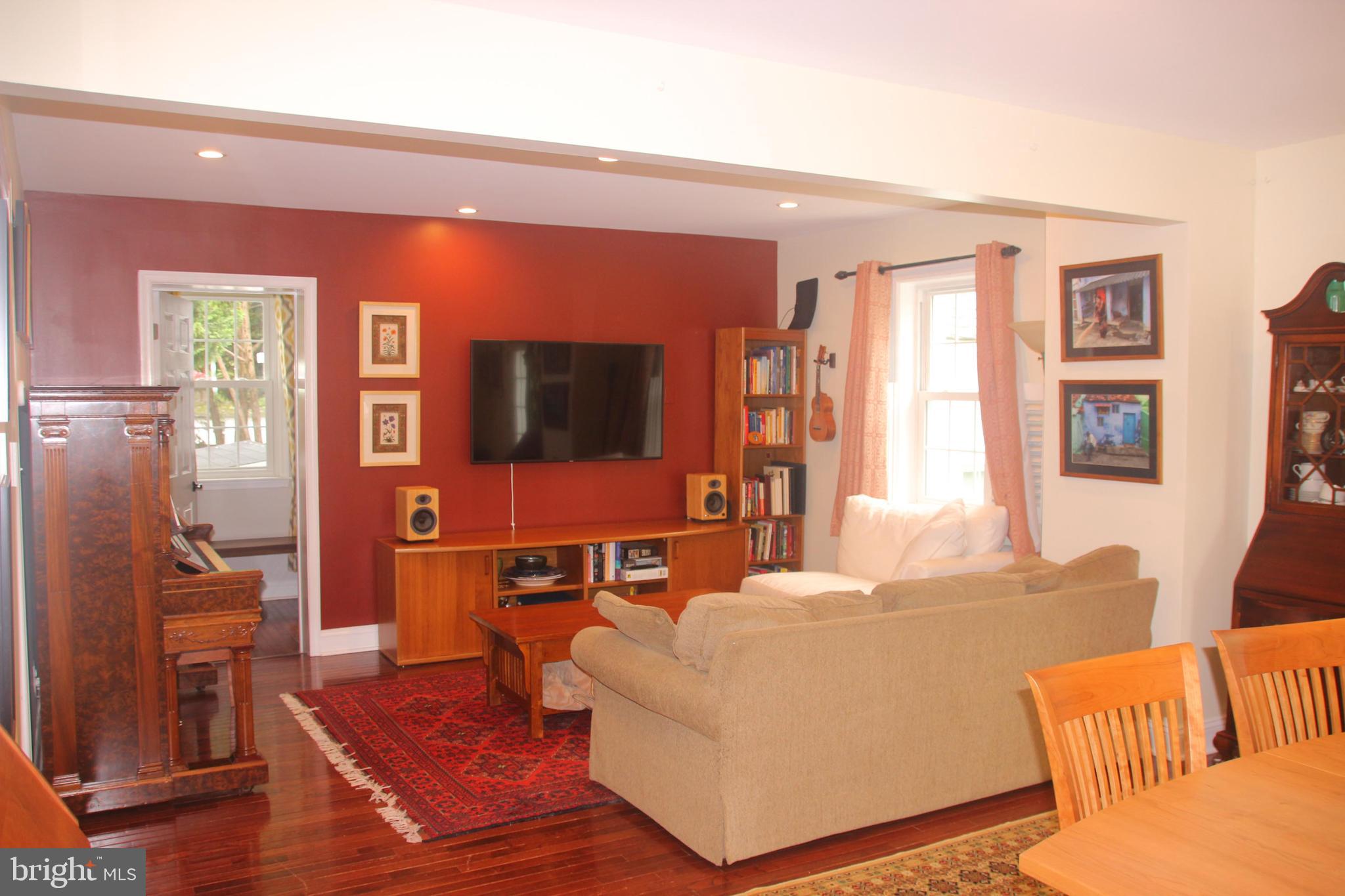 HIGHLAND PARK - Residential Lease