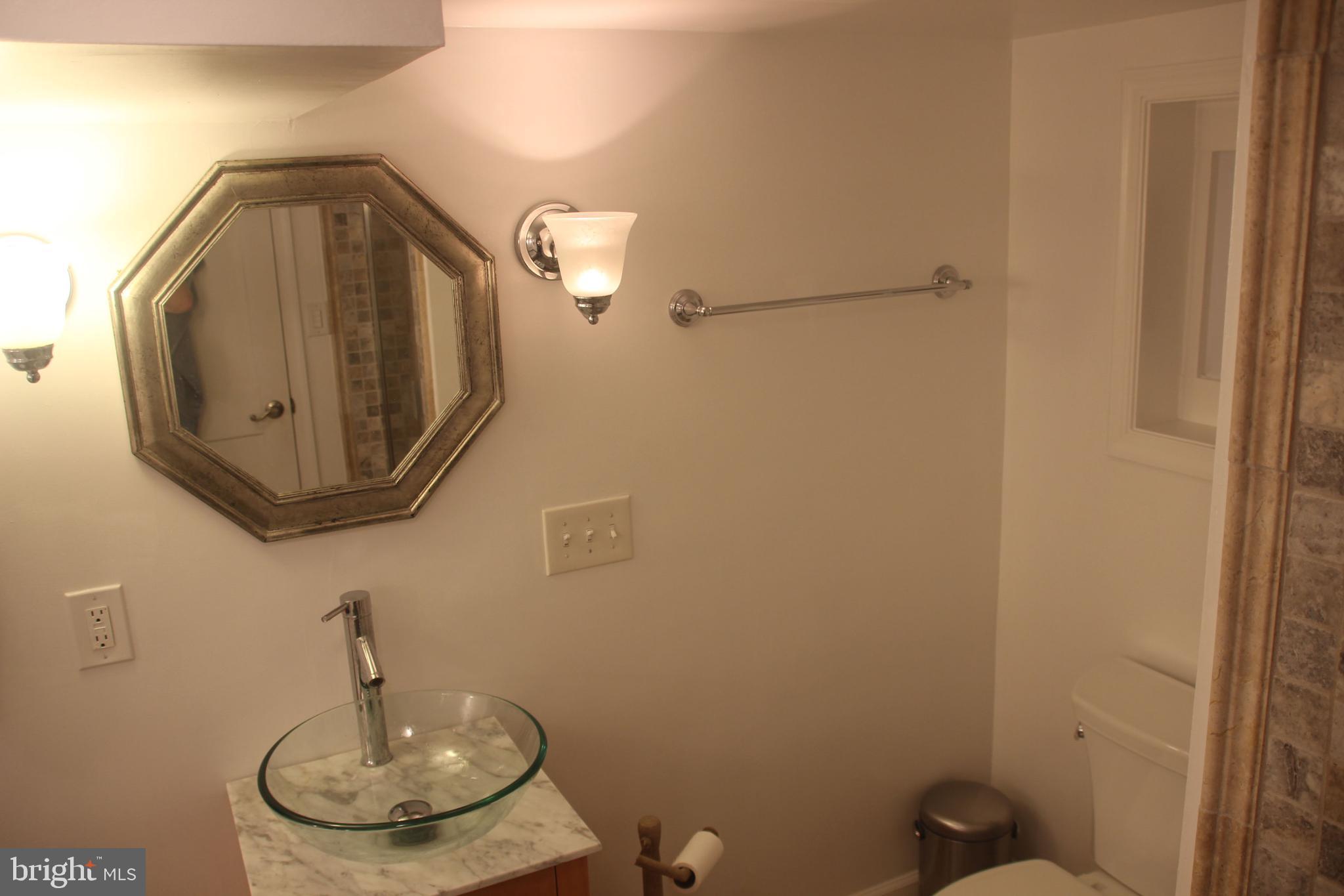 HIGHLAND PARK - Residential Lease