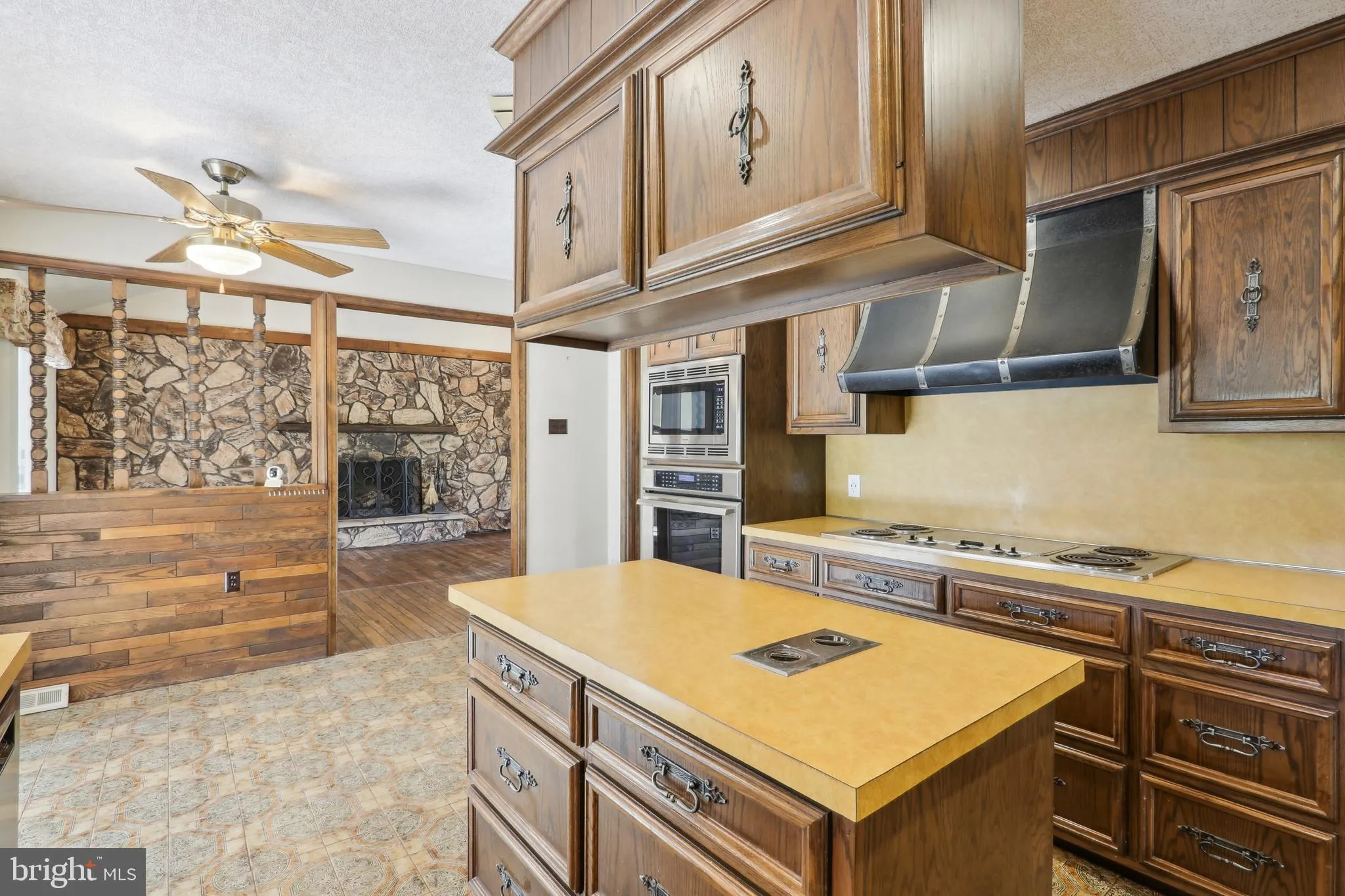 Vineland, New Jersey 08361, United States, 4 Bedrooms Bedrooms, ,3 BathroomsBathrooms,Residential,Pending,119546