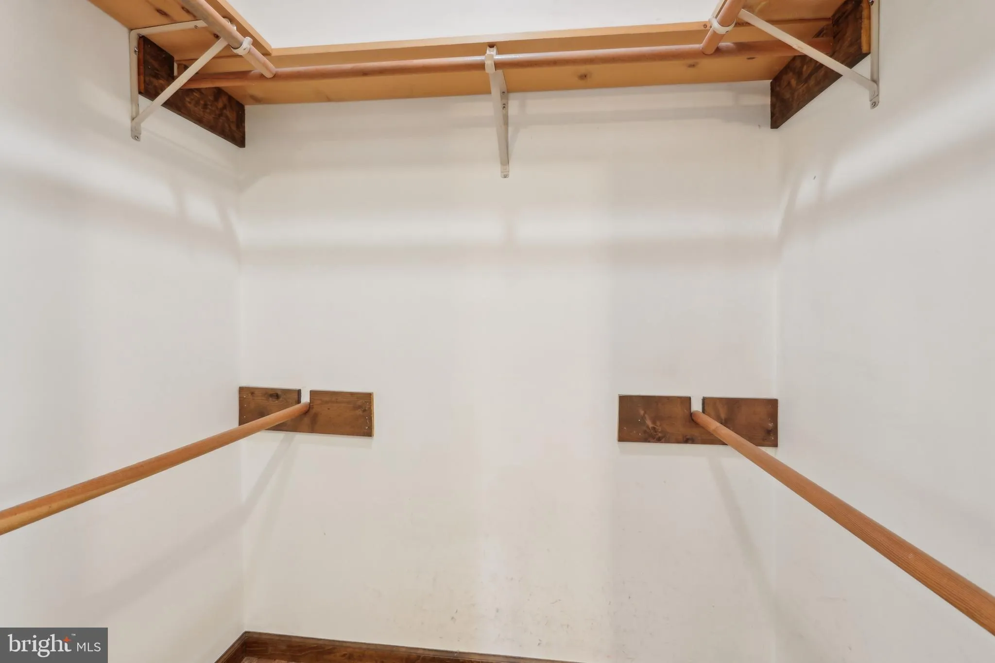 Vineland, New Jersey 08361, United States, 4 Bedrooms Bedrooms, ,3 BathroomsBathrooms,Residential,Pending,119546