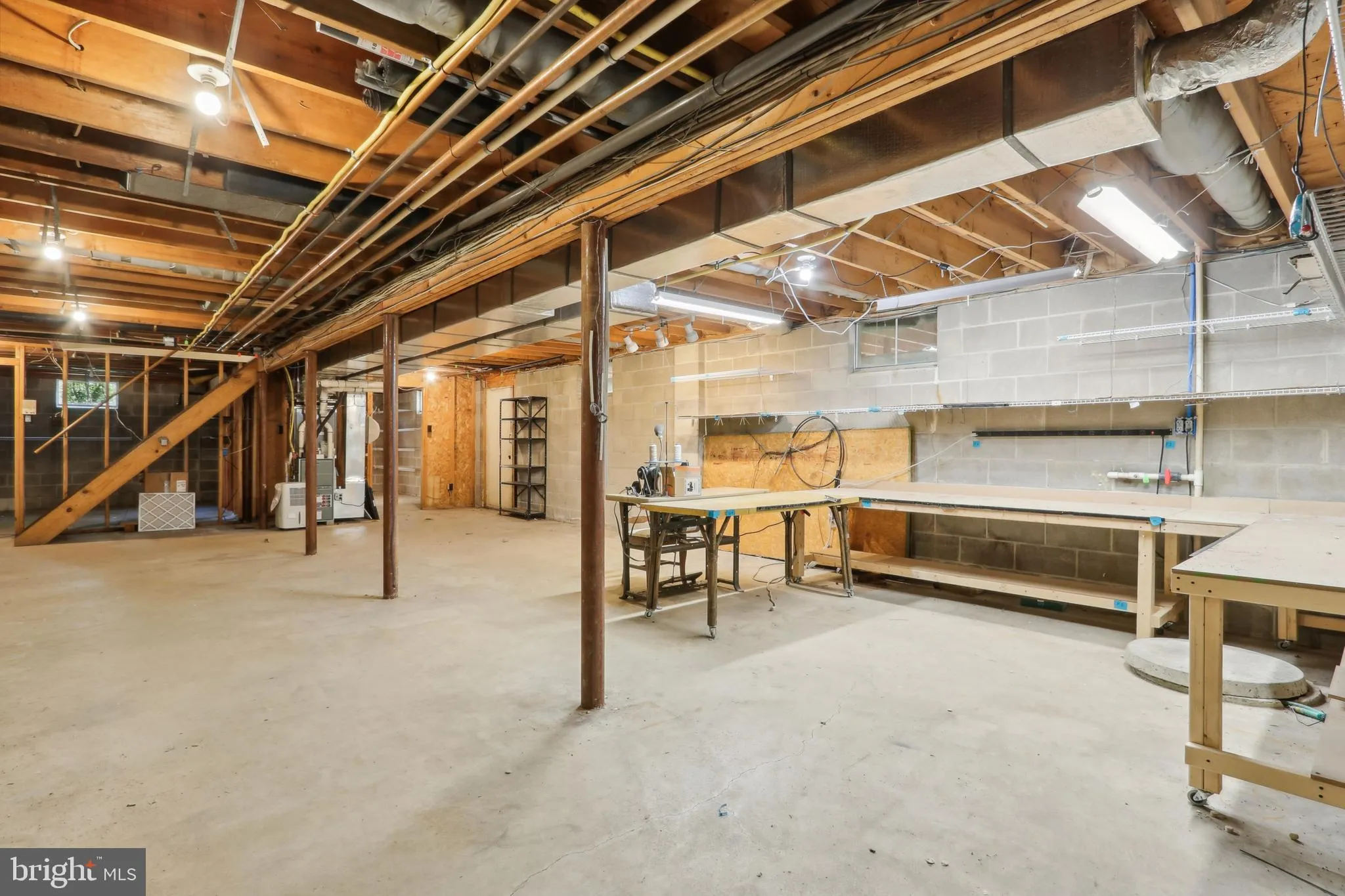 Vineland, New Jersey 08361, United States, 4 Bedrooms Bedrooms, ,3 BathroomsBathrooms,Residential,Pending,119546