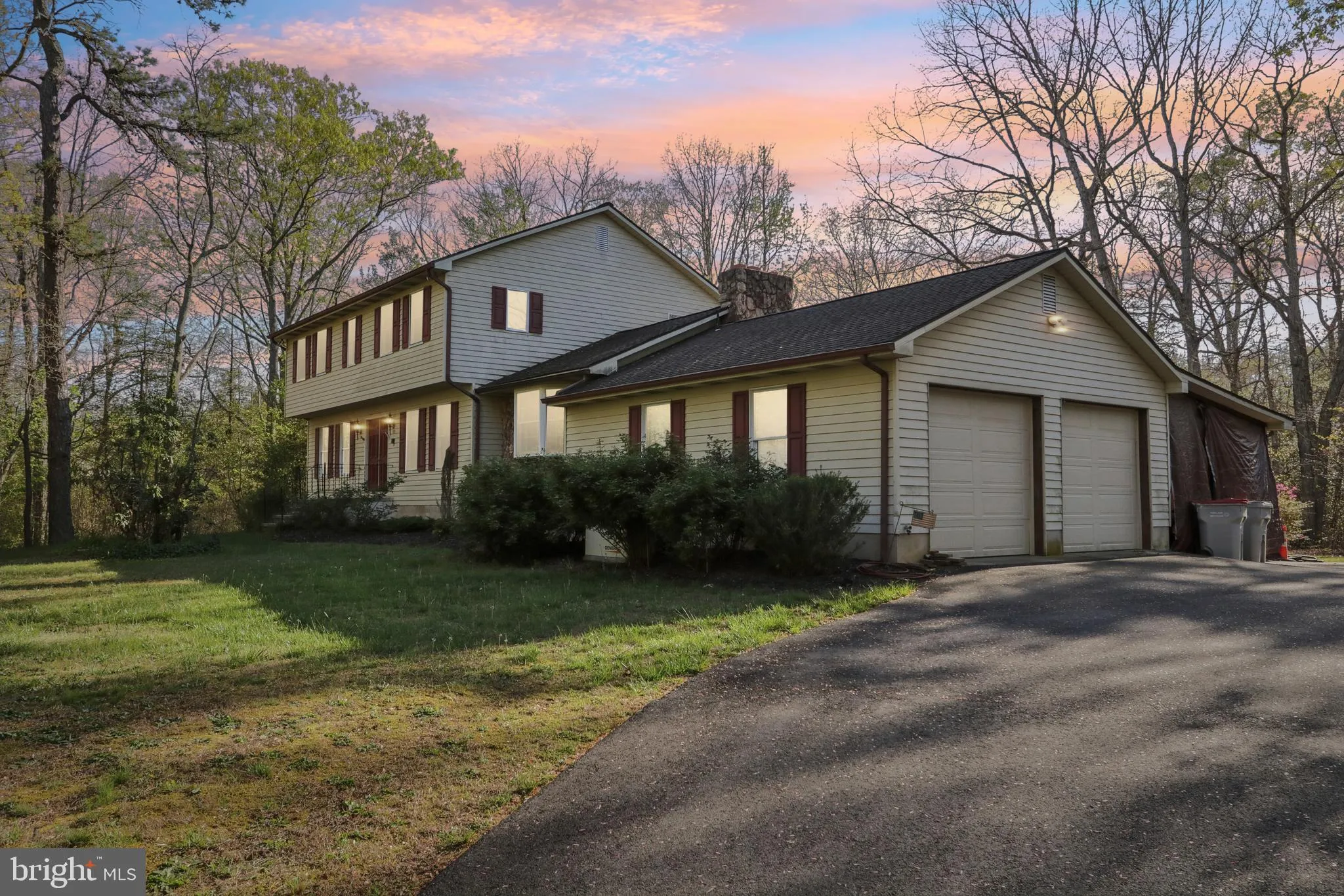 Vineland, New Jersey 08361, United States, 4 Bedrooms Bedrooms, ,3 BathroomsBathrooms,Residential,Pending,119546