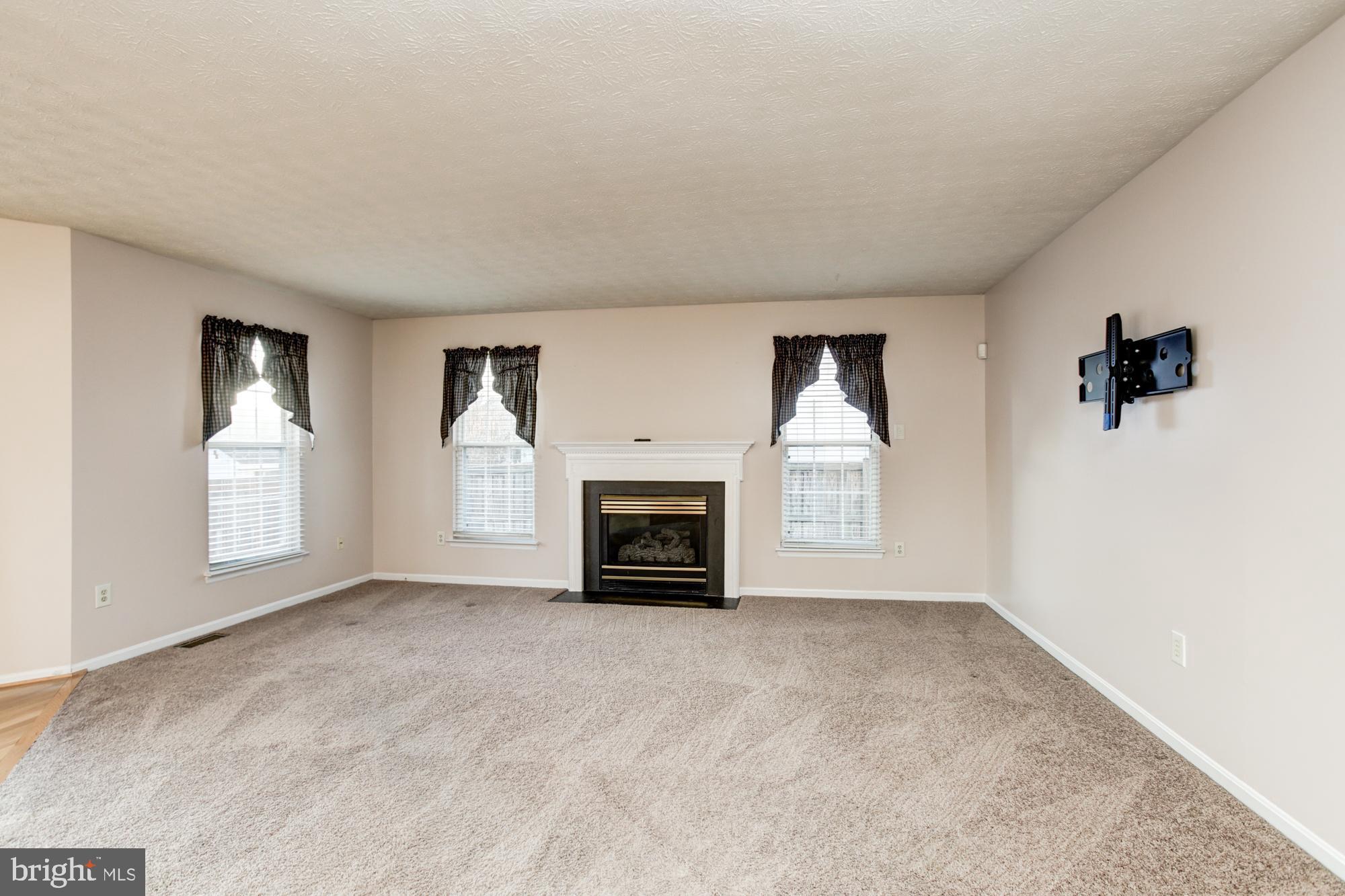 THE PROVINCES - Residential