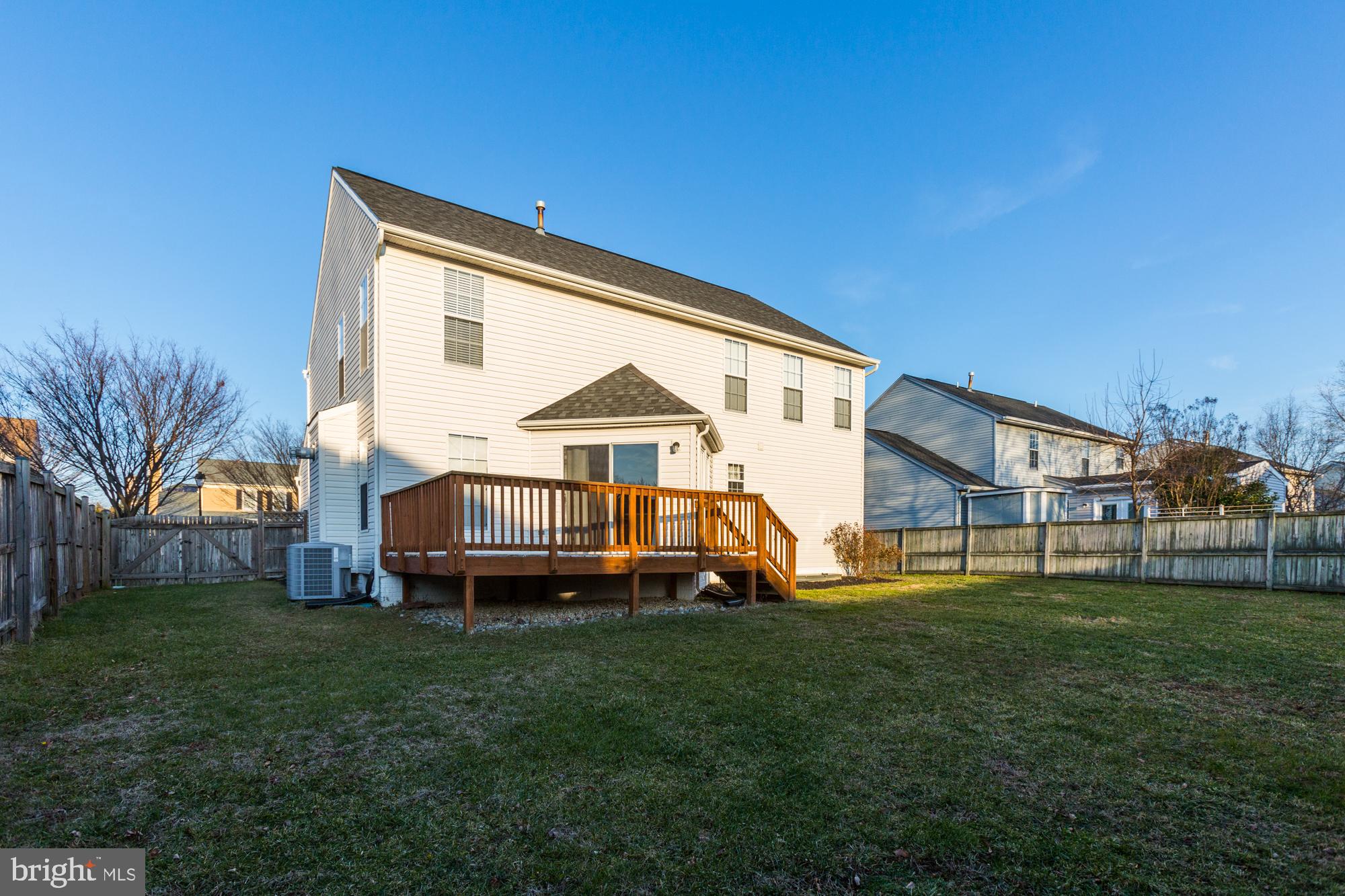 THE PROVINCES - Residential