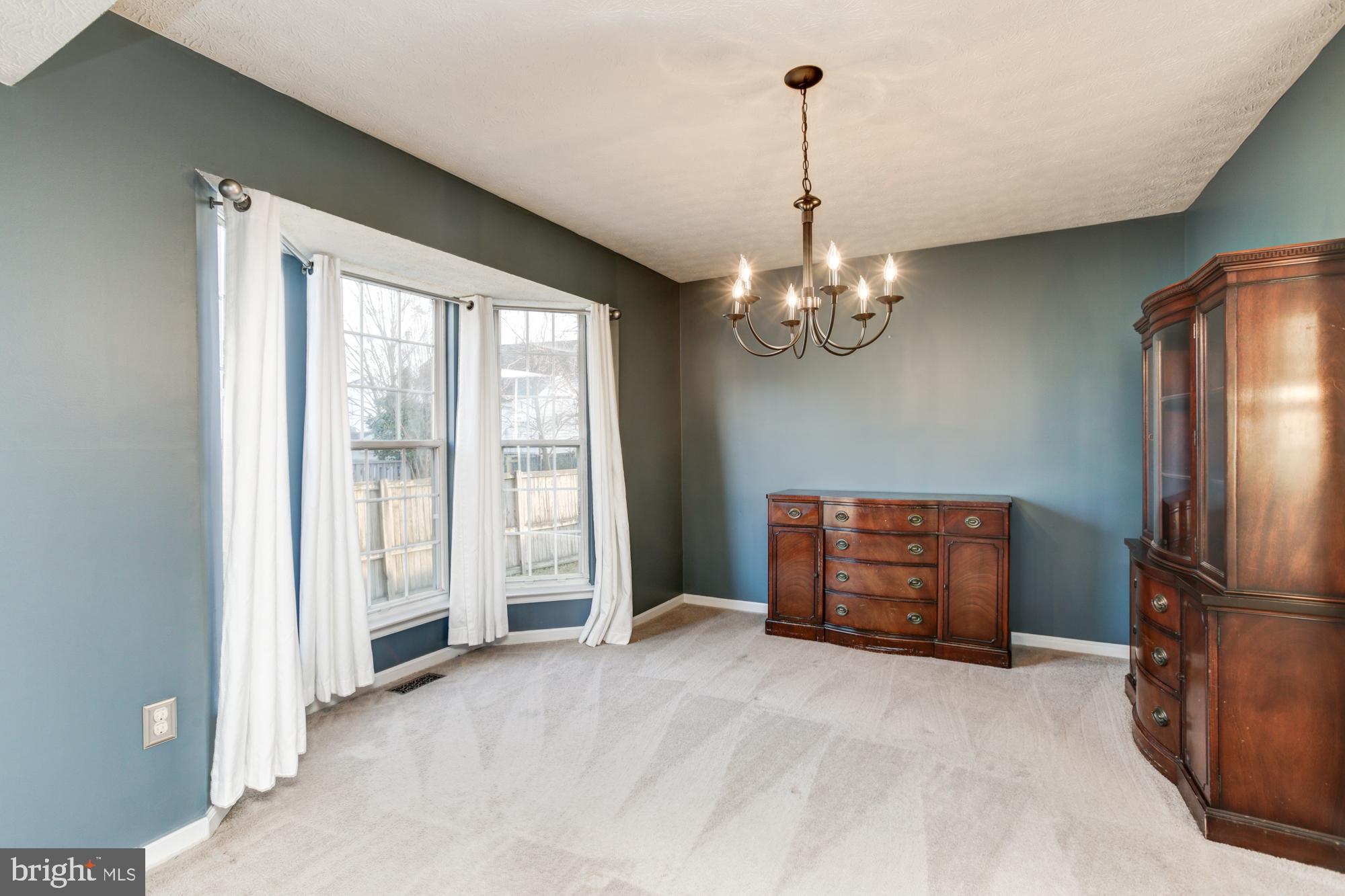 THE PROVINCES - Residential