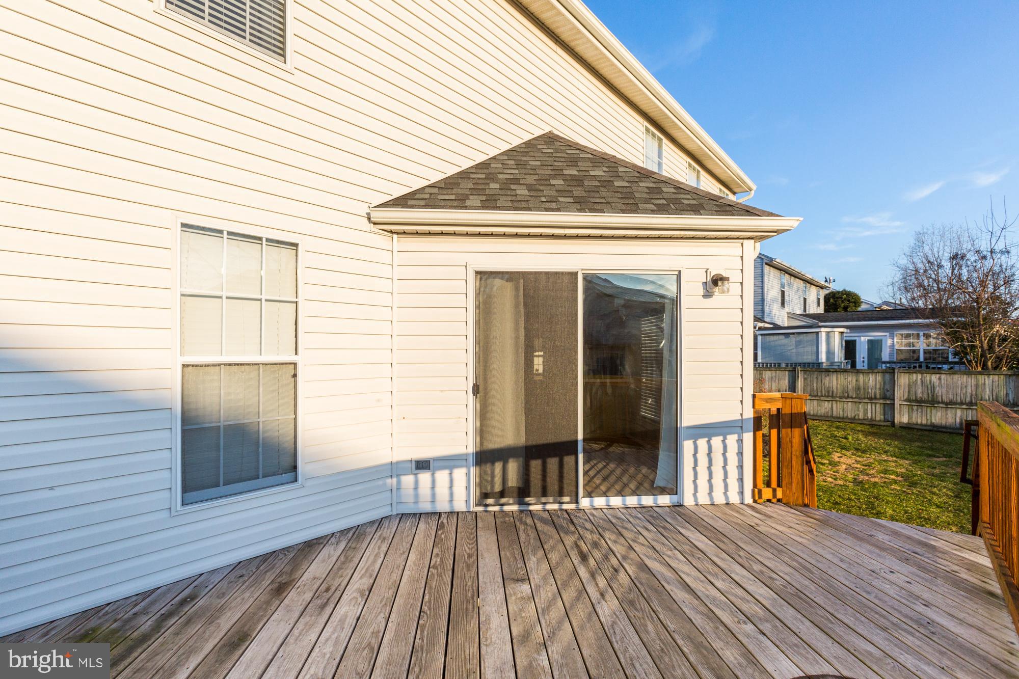 THE PROVINCES - Residential