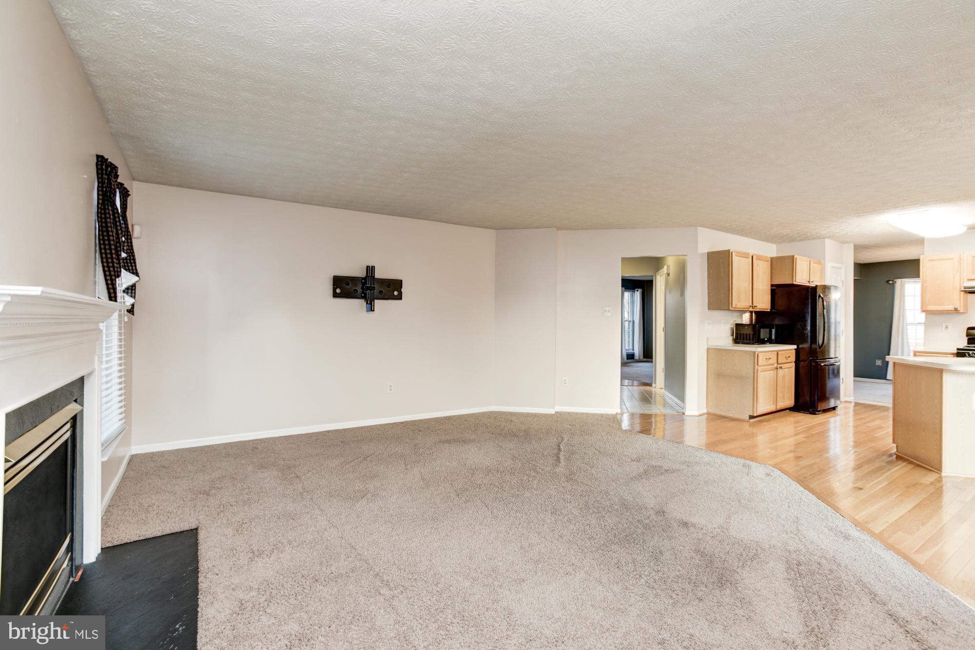 THE PROVINCES - Residential