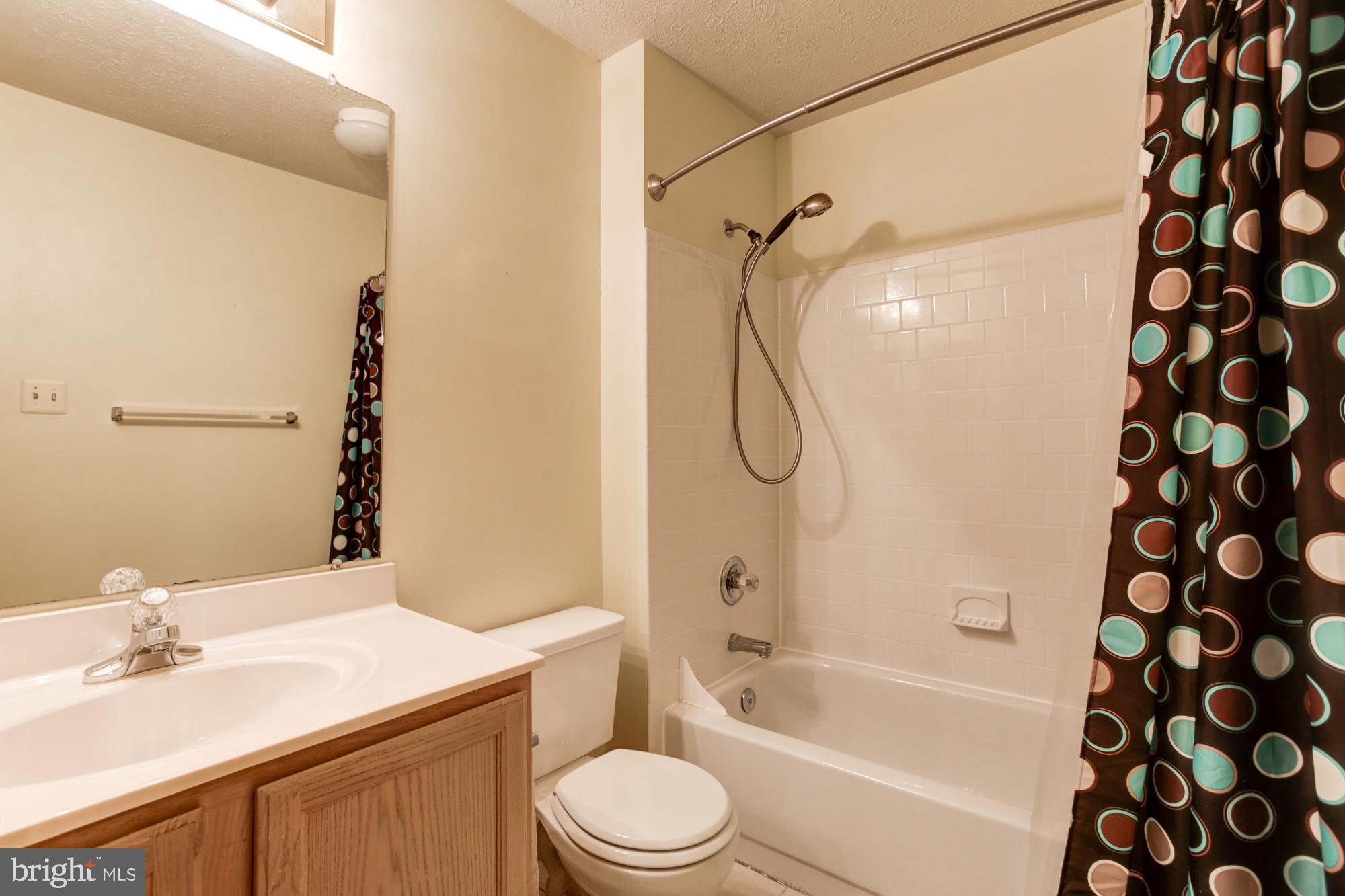 THE PROVINCES - Residential