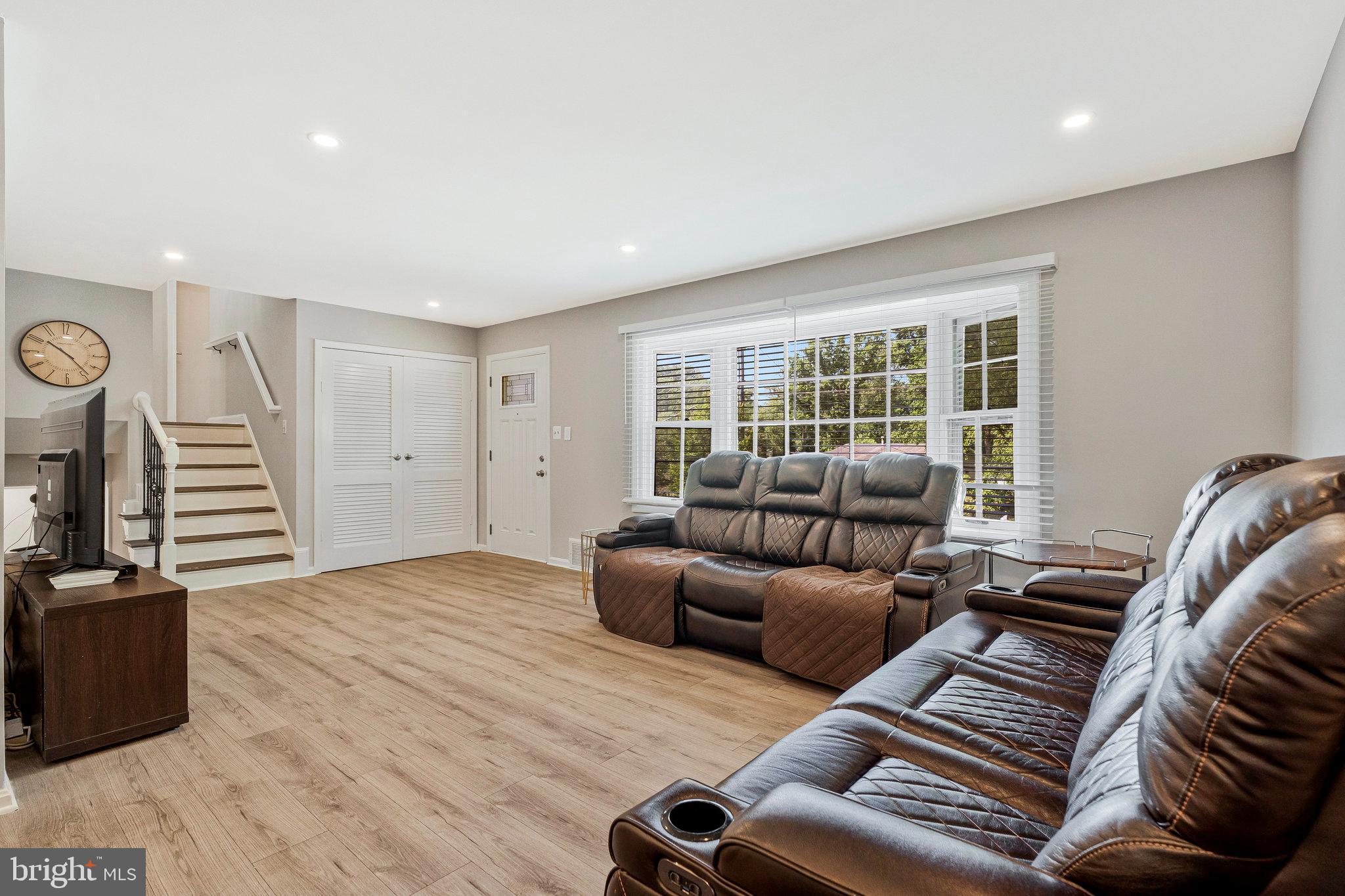4317 ALTA VISTA DRIVE
