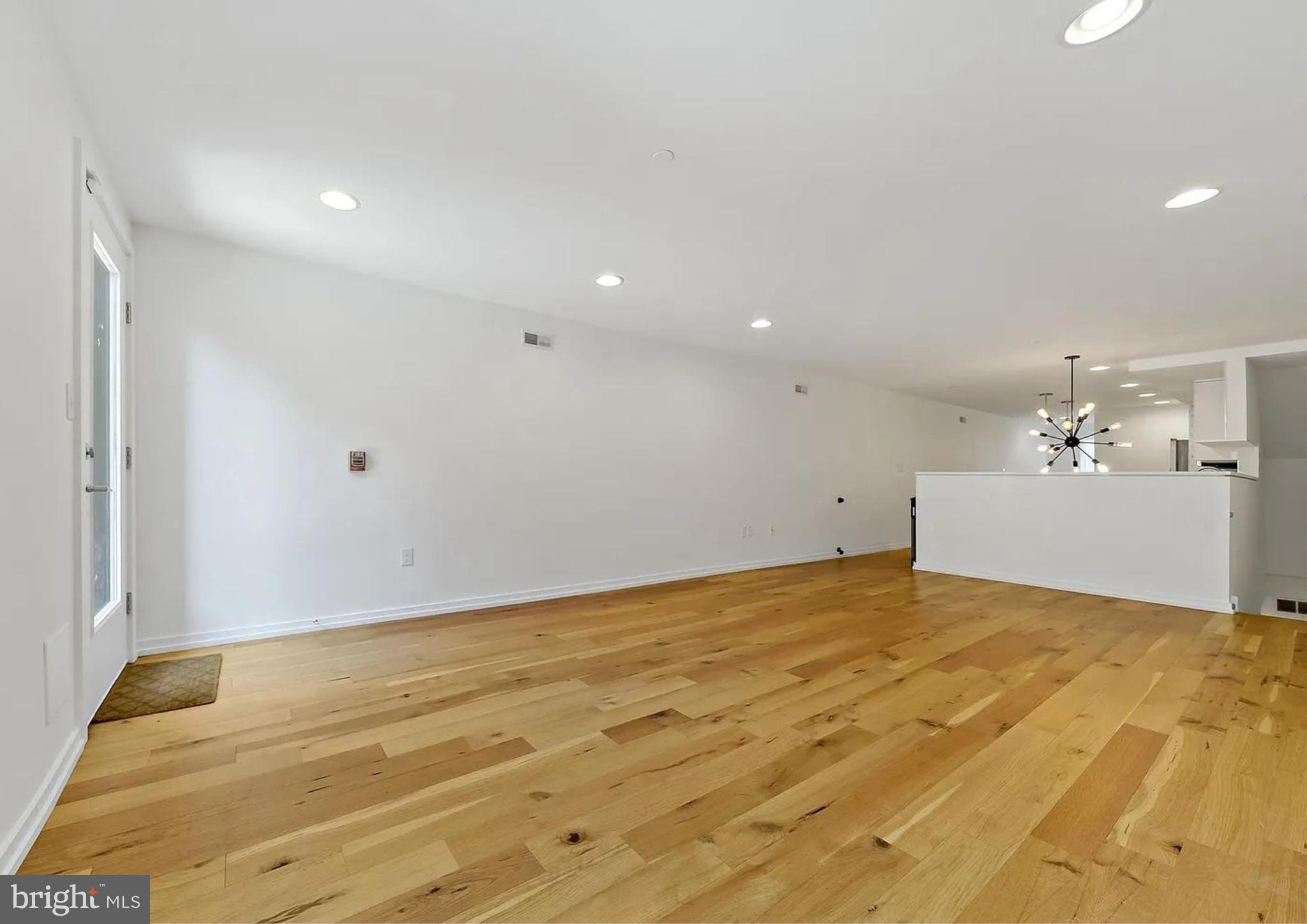 FAIRMOUNT - Residential Lease