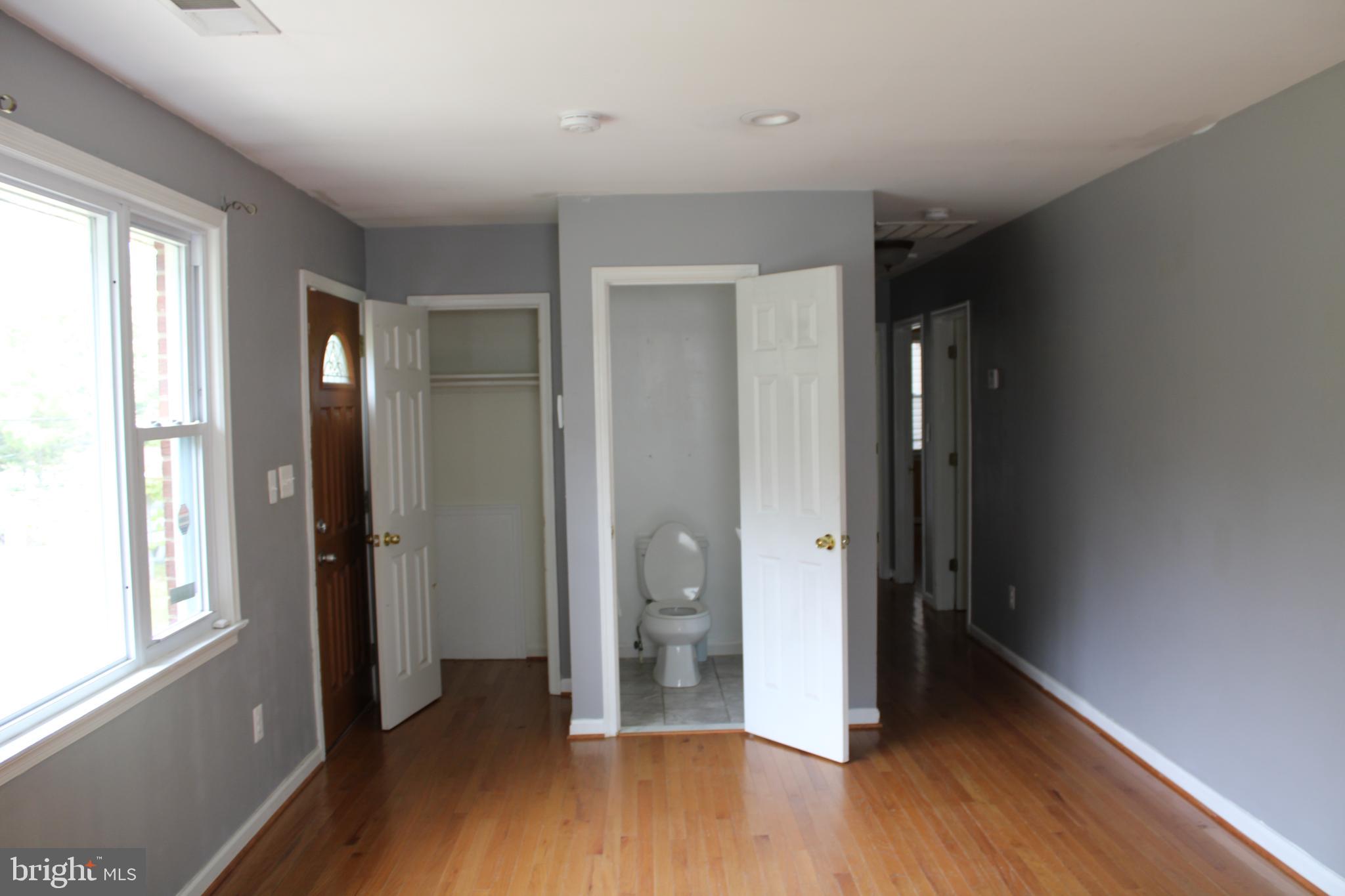 TRIANGLE - Residential Lease