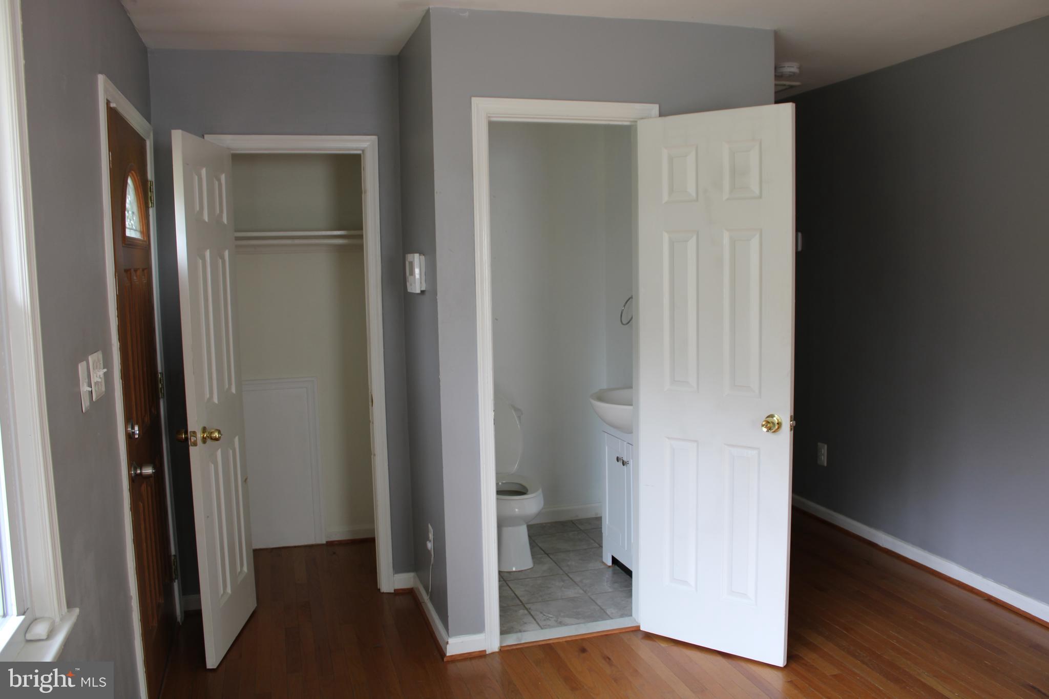 TRIANGLE - Residential Lease