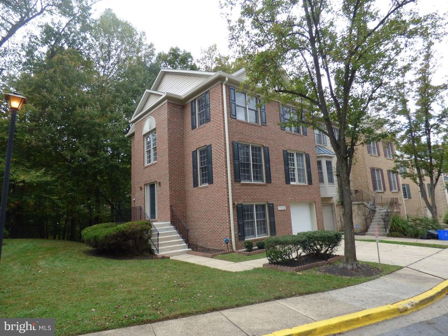 Welcome to this stunning, updated end-unit townhome, where luxury and convenience meet. This home is truly a gem and boasts a plethora of desirable features that you'll love.


The brick-front exterior not only adds to the curb appeal but also provides a durable and timeless aesthetic. Inside, the open floor plan on the main level creates a sense of space and flow, making it perfect for both daily living and entertaining.


One of the standout features of this home is the main-level laundry, providing practicality and ease. You'll also find three full bathrooms and one half bath, ensuring that your family and guests are well accommodated.

The lower level offers versatility with a bedroom and a full bath, perfect for guests or as a private office space. Two fireplaces add coziness and charm to the living spaces.


With four bedrooms in total and no carpet in sight, this home is both elegant and easy to maintain with wood floors throughout. The back of the home opens to a serene wooded backdrop, creating a tranquil and private outdoor space.

The kitchen features brand new stainless steel appliances, perfect for the home chef. The home also includes spacious formal and dining rooms, making it ideal for gatherings.


The lower level is a haven for relaxation, featuring a large family room with a fireplace and a walkout basement for easy access to the outdoors.


Privacy and convenience are further enhanced by the side entrance, and the one-car garage adds practicality.



This home is truly move-in ready, and it won't last long in today's competitive market. Hurry and schedule a viewing today to make this spectacular townhome your new residence.

GOOD CREDIT! 
APPLICATION FEE $50