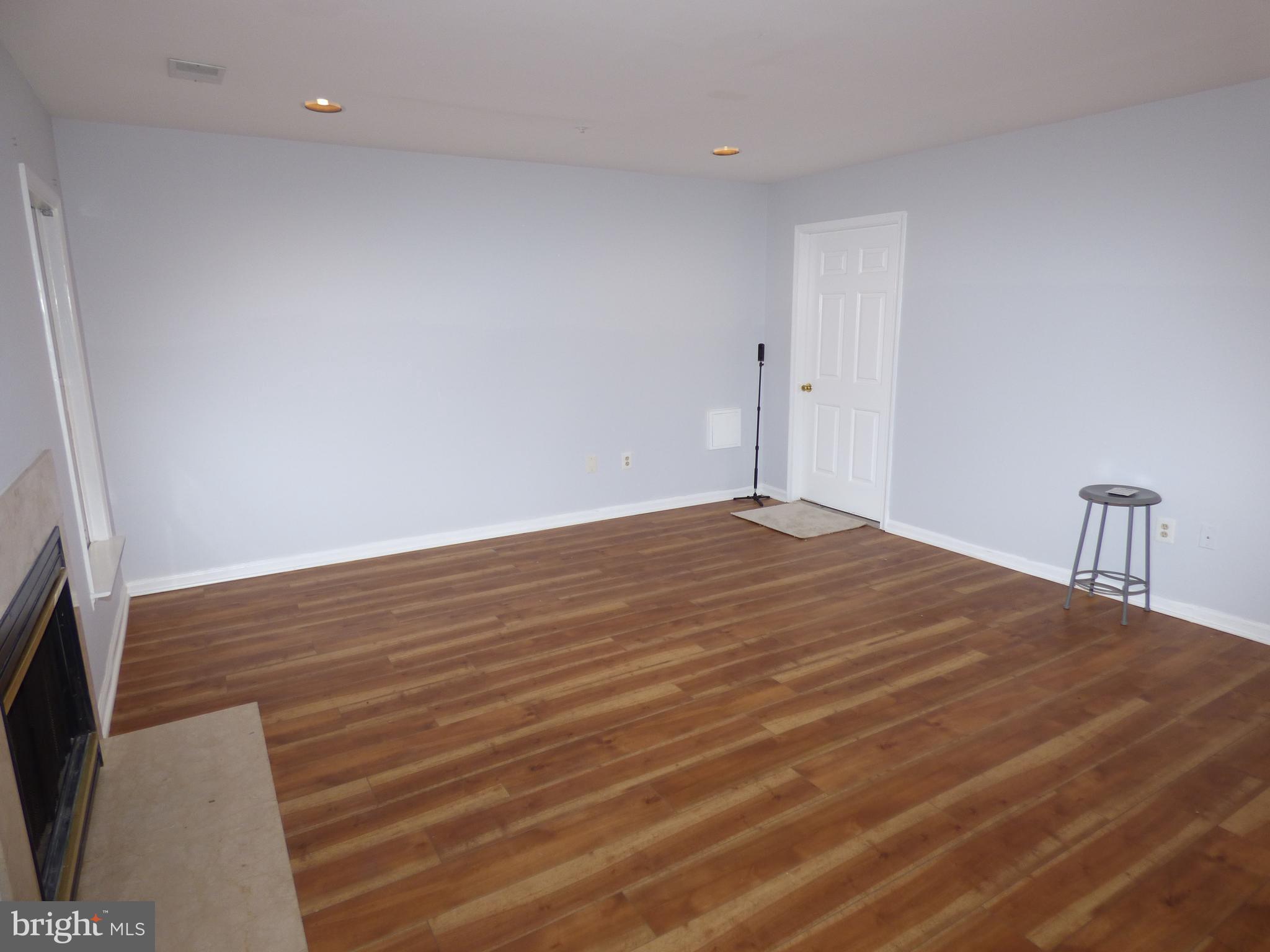 ARCOLA - Residential Lease