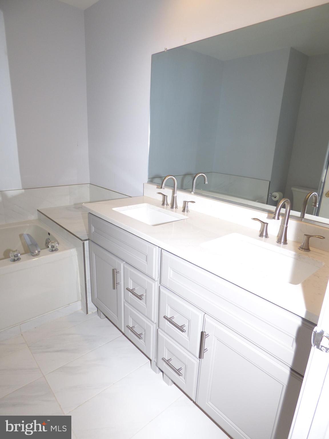 ARCOLA - Residential Lease